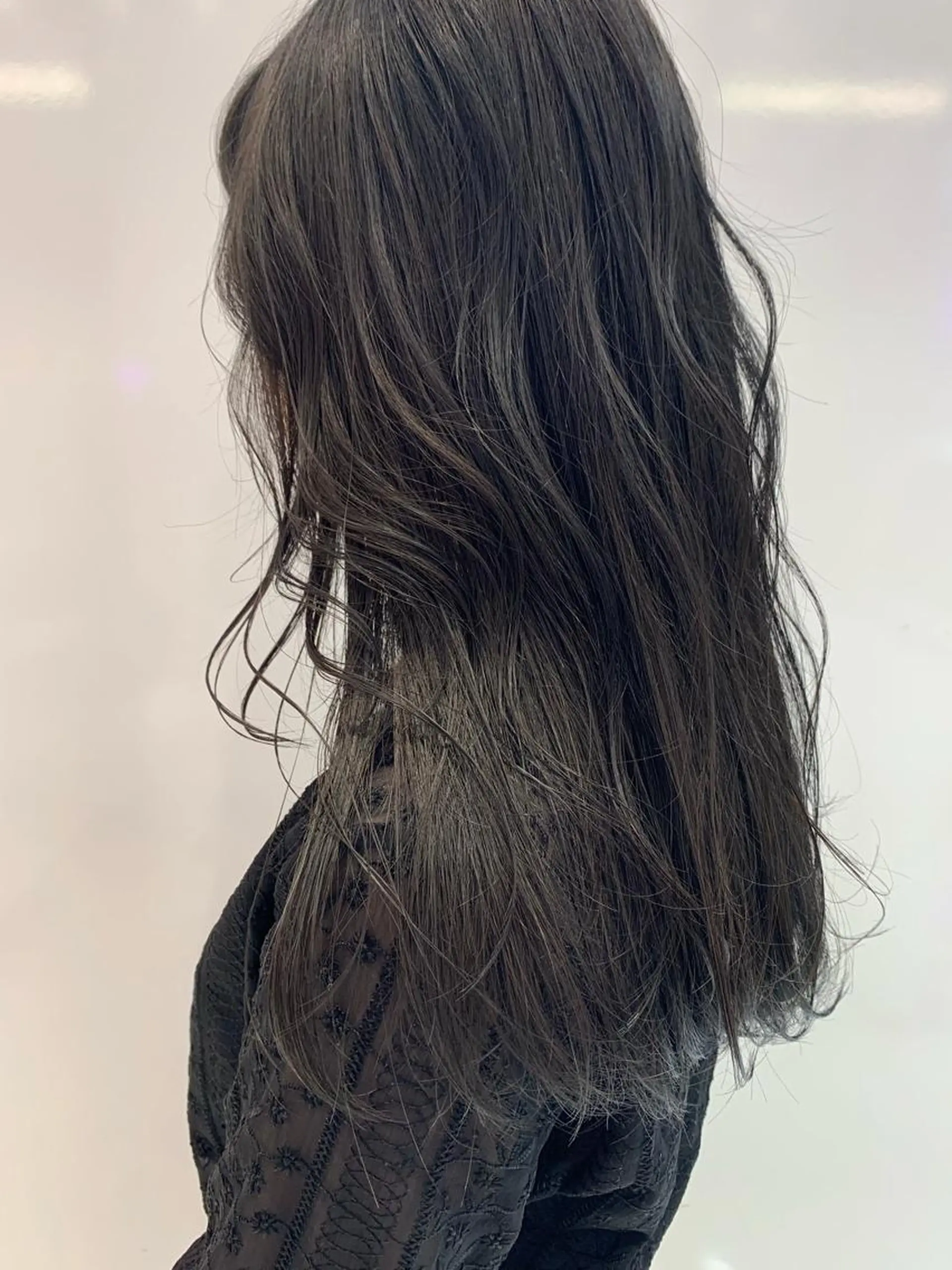 ロング ハッシュカット/ハイ トーン/MANAMIのヘアスタイル