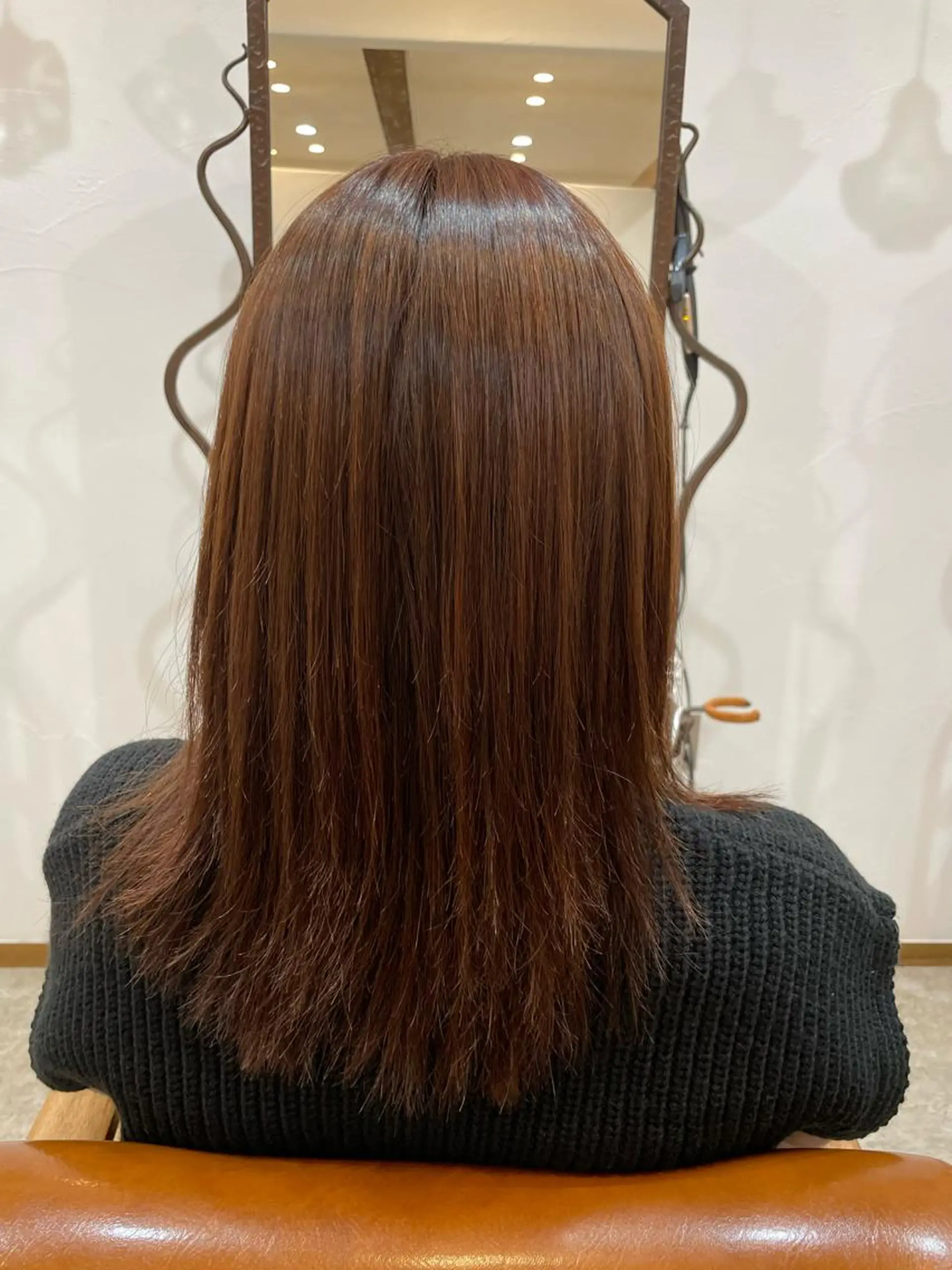 セミロング カラー CRESCENDO 本杉春菜のヘアスタイル