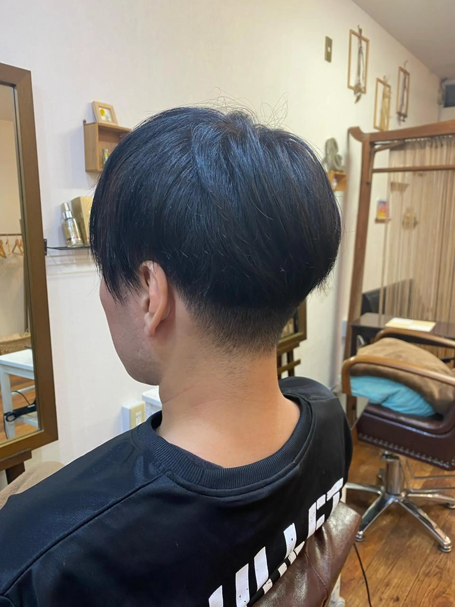 ショート カラー メンズ 黒髪 ナチュラルブラック 神谷 知紀のヘアスタイル