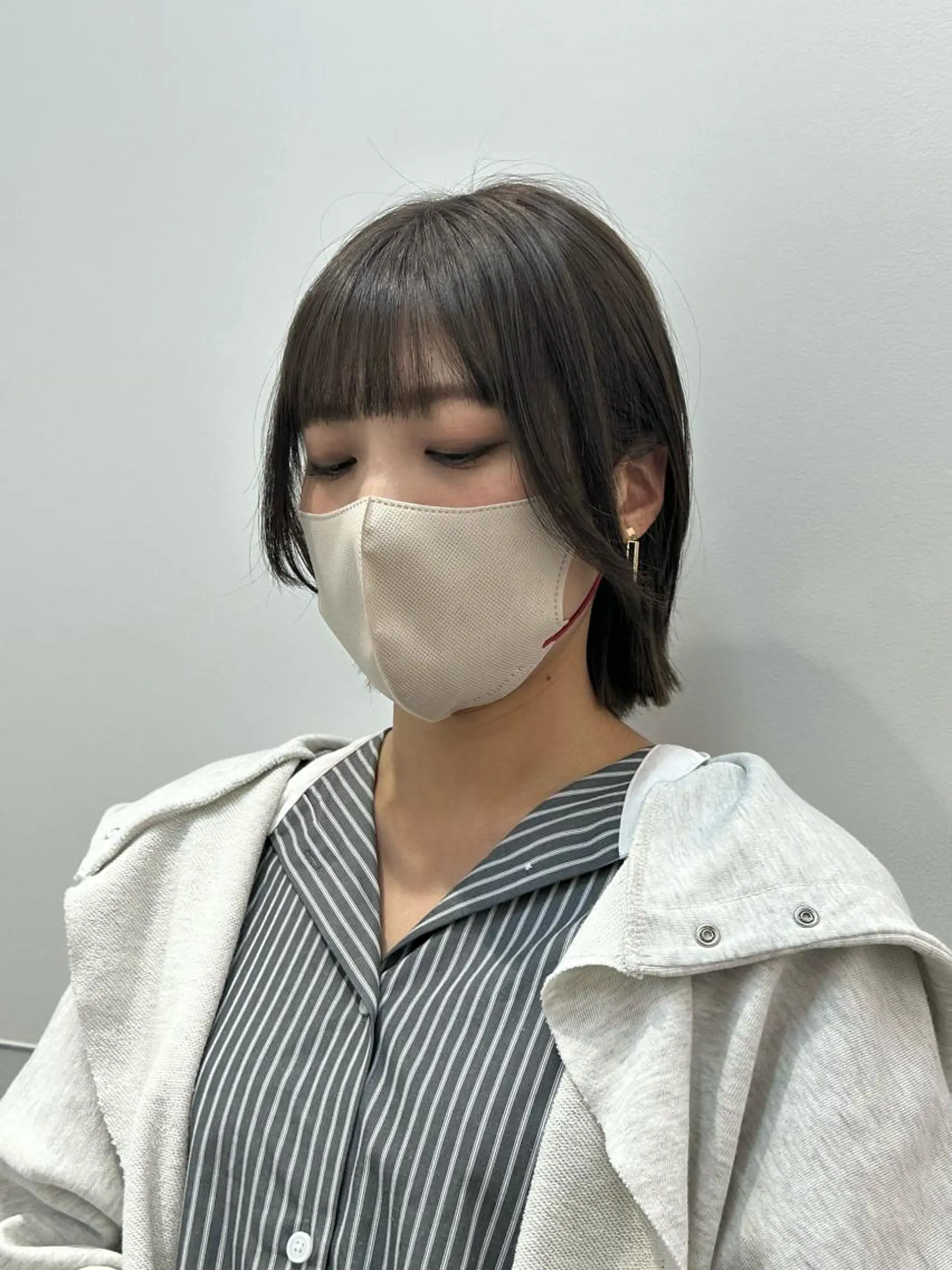 ショート カラー パーマ ヘアアレンジ メンズ キッズ ネイル マツエク・マツパ アイブロウ 切りっぱなしボブ メンズ韓国風 メンズパーマ 眉カラー 韓国風マツエク 韓国ボブ/髪質改善 ニュアンス特化RYOのヘアスタイル