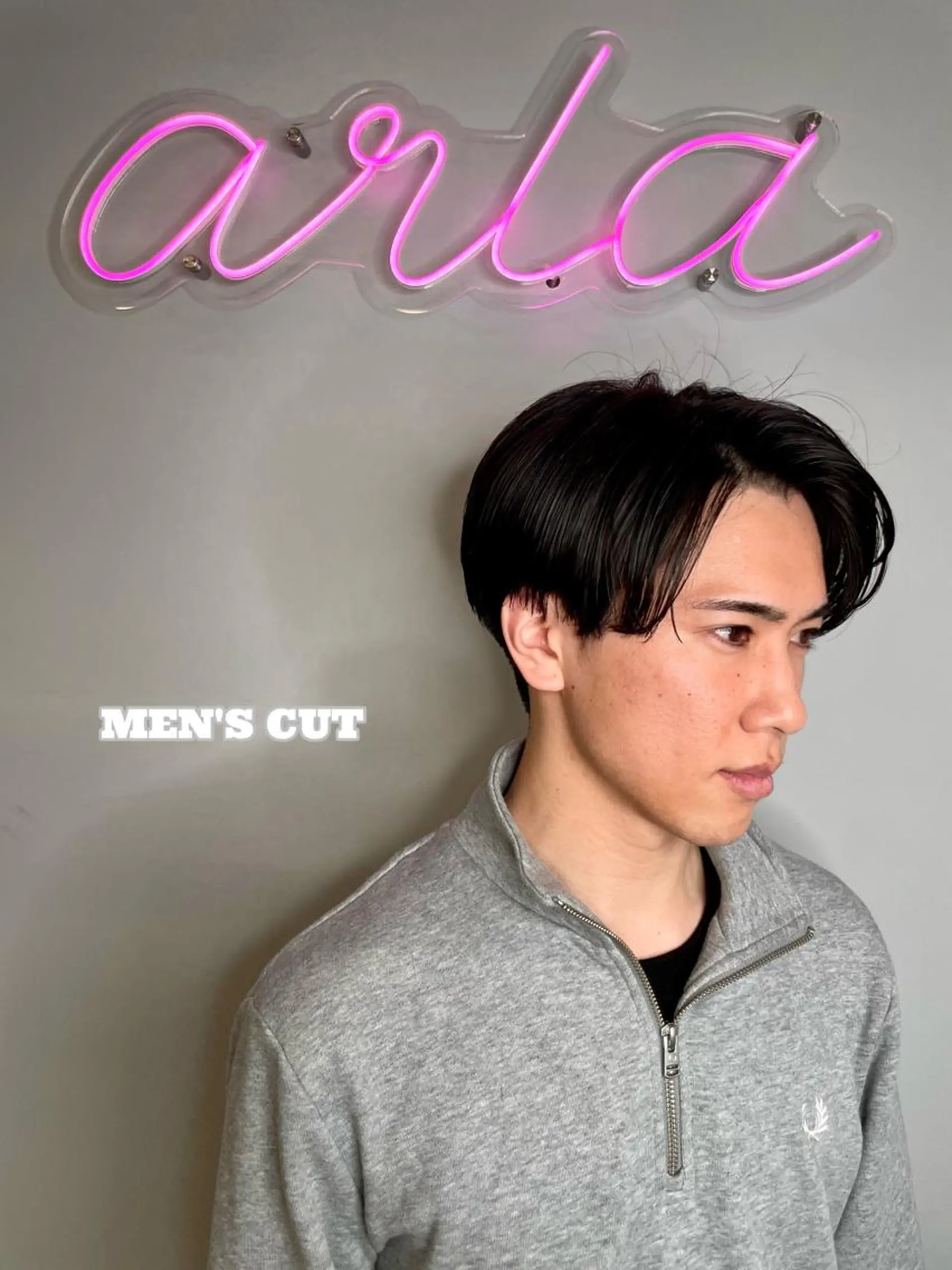 ショート カラー メンズ メンズバレイヤージュ メンズブリーチ センターパート メンズハイライト メンズハイトーン カット ヘアカラー トリートメント ヘッドスパ ヘアセット ®️レイヤー/透明感 カラー/星野六三四のヘアスタイル