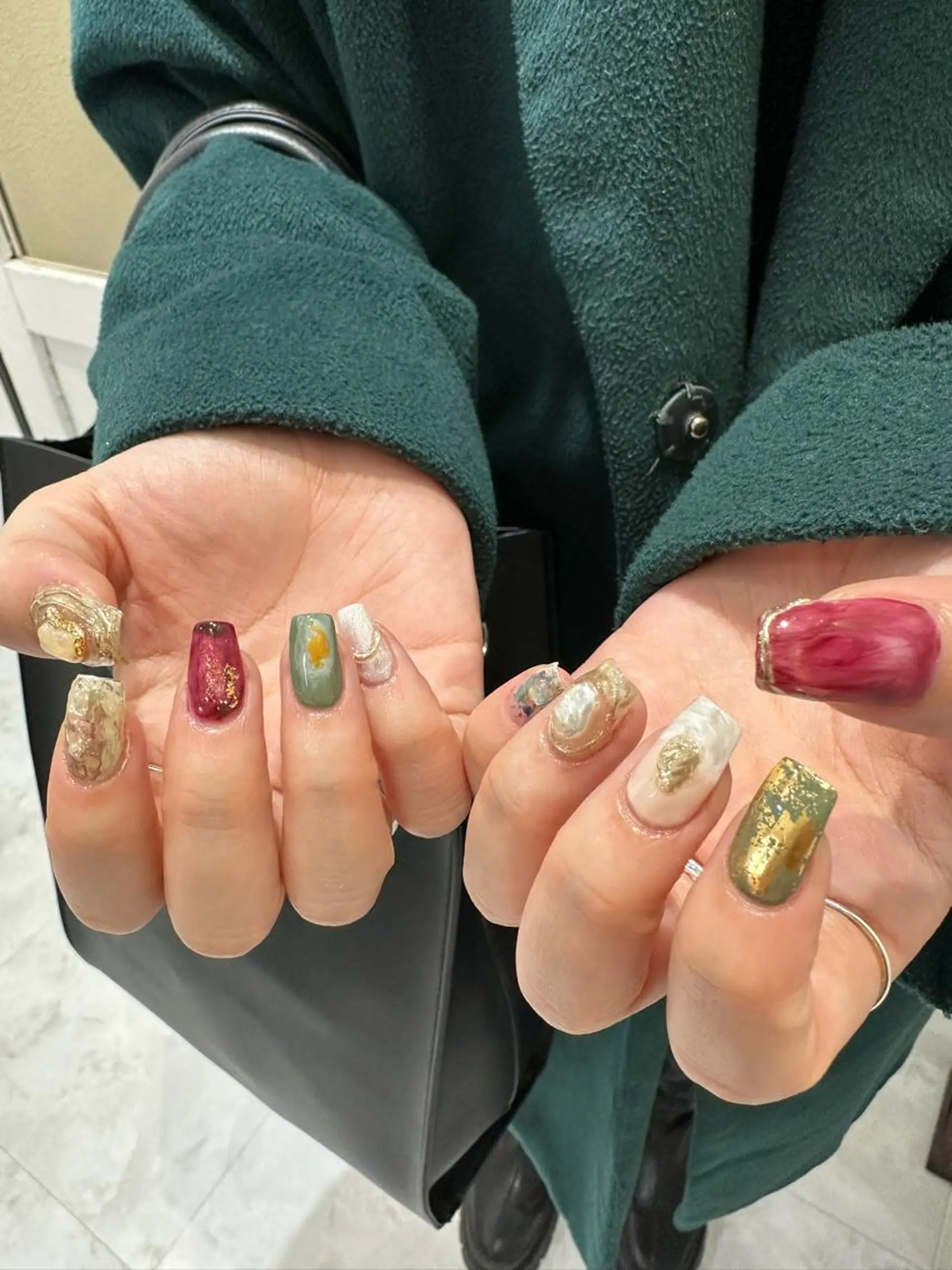 ネイル ニュアンスネイル 個性派ネイル 🌼 ハルカ ♡のマツエク・マツパデザイン