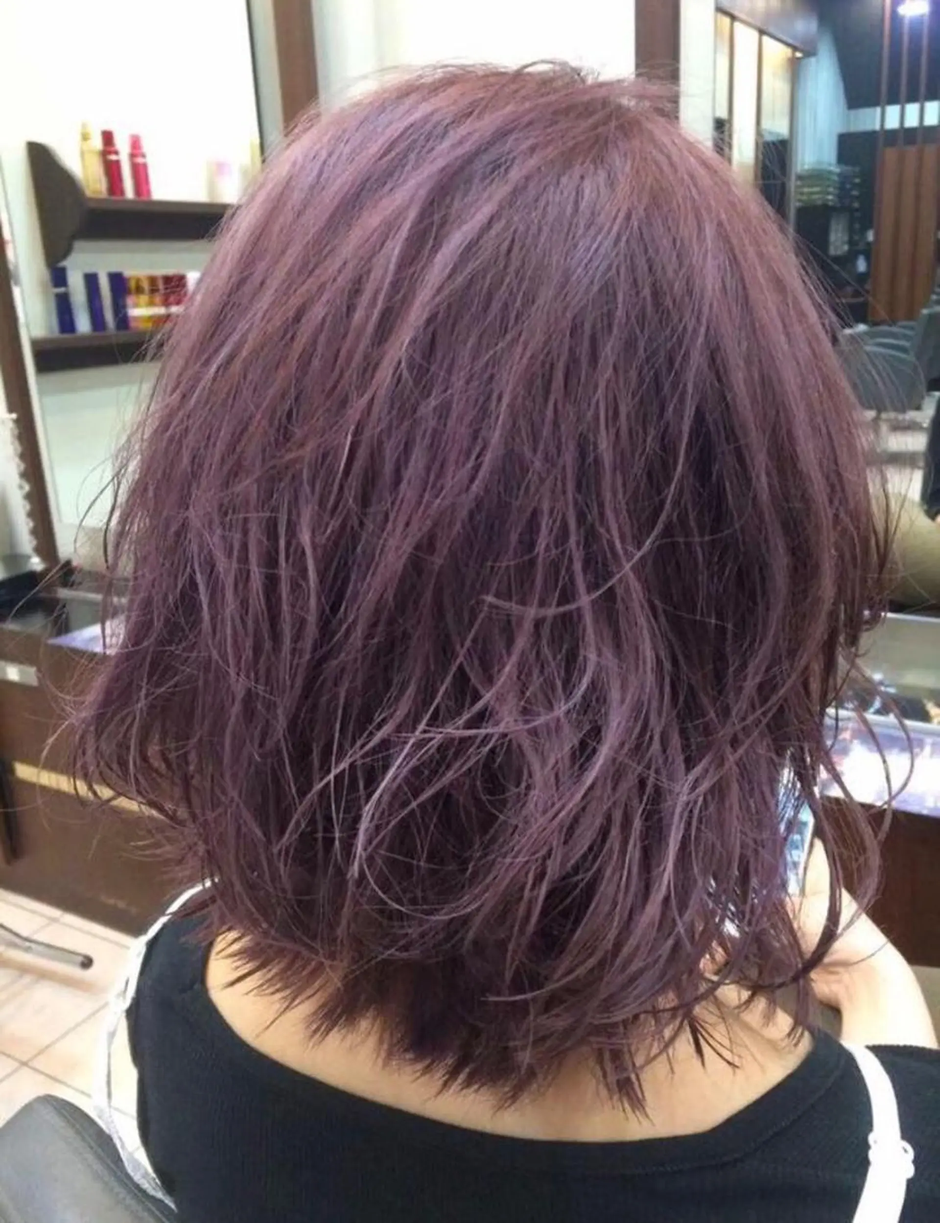 ミディアム カラー ハイライトカラー ピンクカラー バイオレットカラー バイオレットピンク ハイライト ❣️モードケイズ塚口 和田一将のヘアスタイル