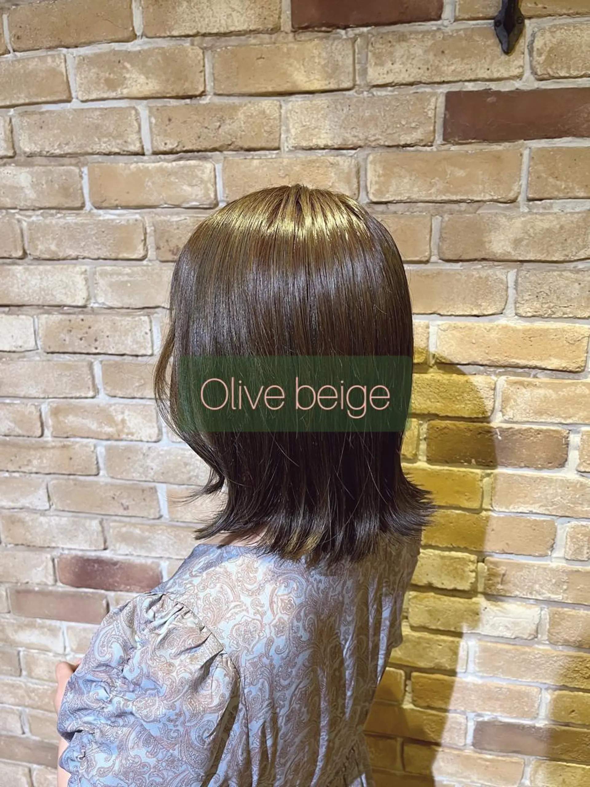 ミディアム カット ヘアカラー 🧡ミルクティー/ レイヤー🧡ショウナのヘアスタイル