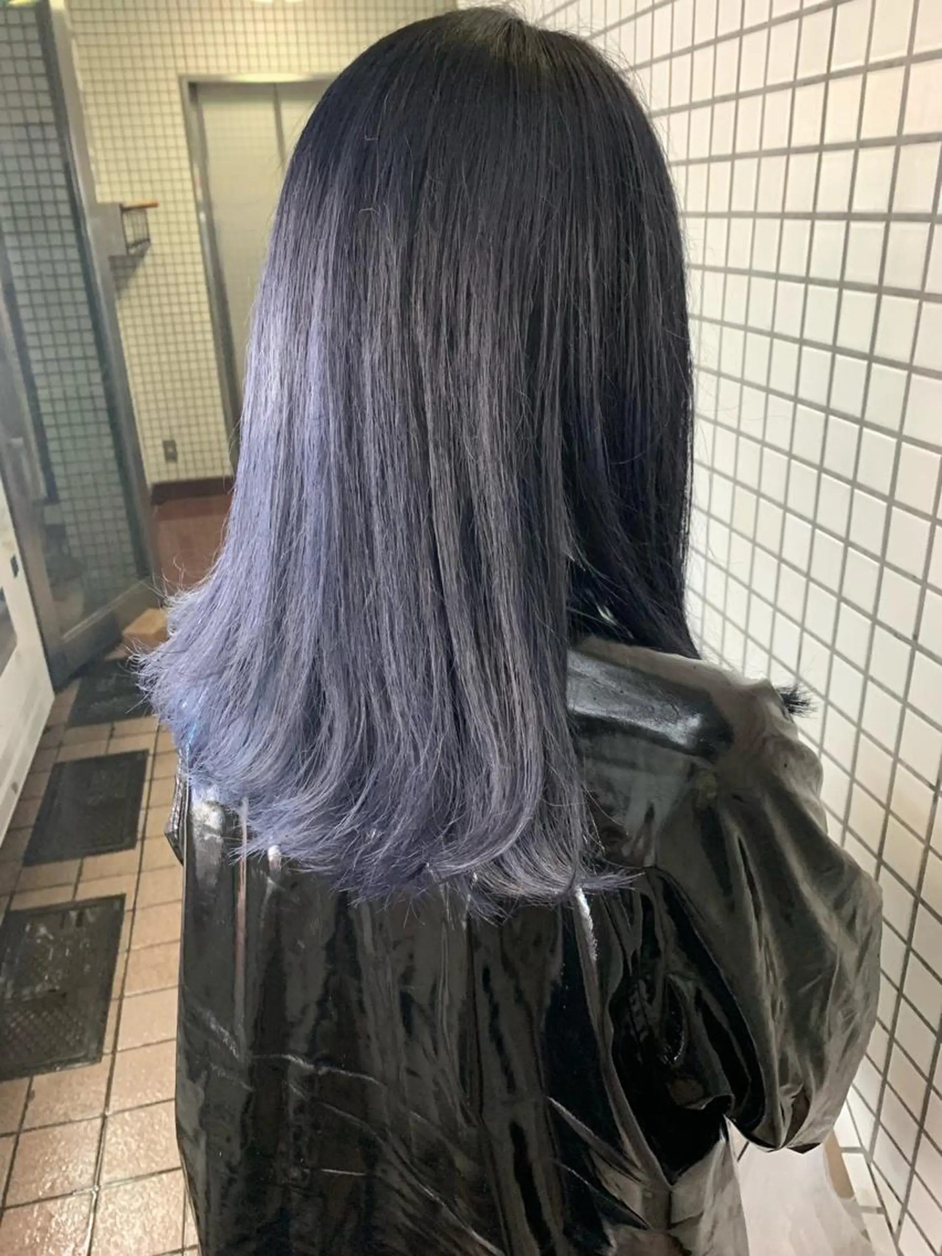 セミロング カラー ヘアアレンジ ネイビーカラー 🫧透明感カラー/ ボブ/小笠原汐海🪽のヘアスタイル