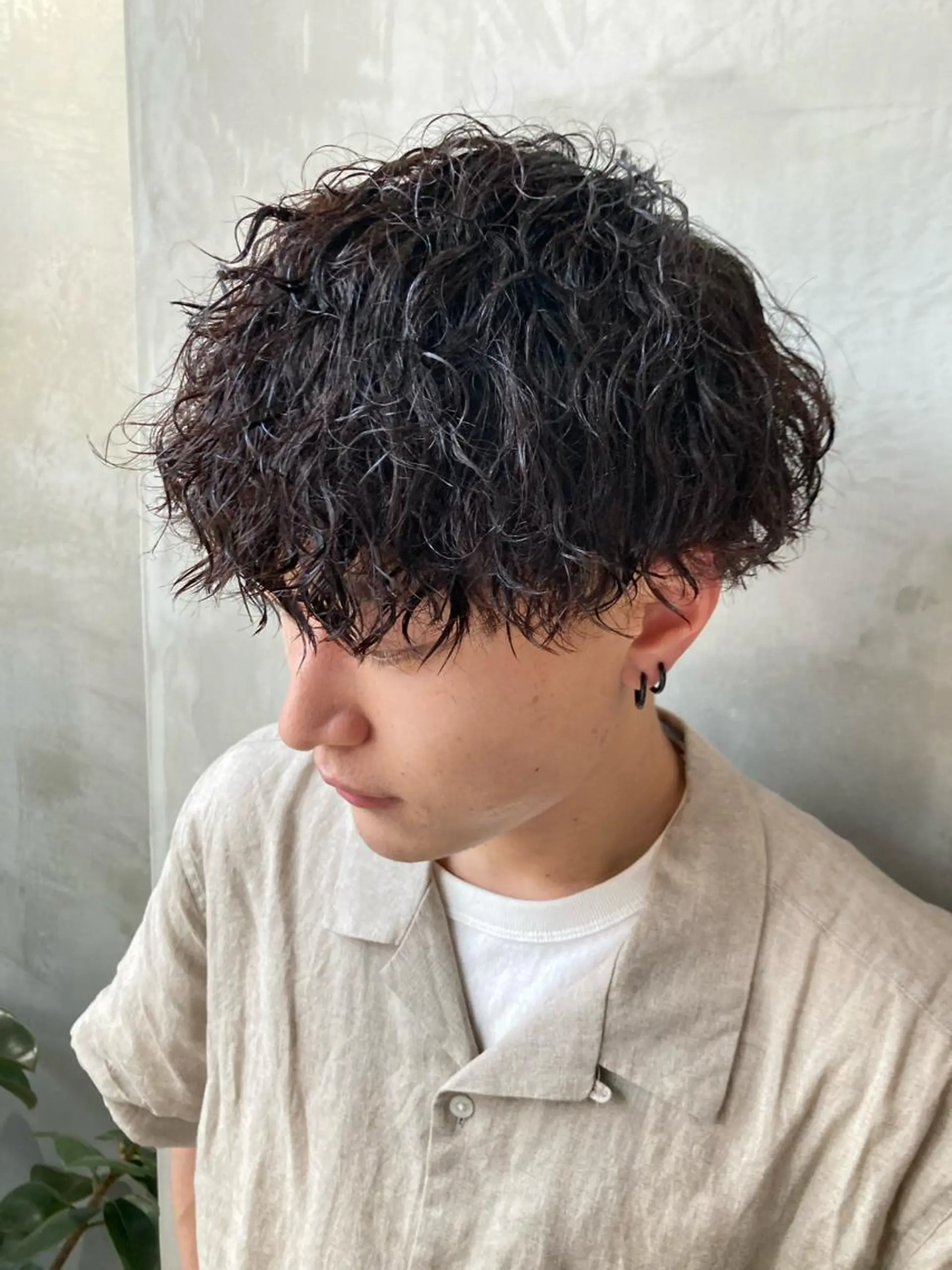 ショート パーマ メンズ マッシュ メンズパーマ ツイストスパイラルパーマ スパイラルパーマ 波巻きスパイラルパー マ/シャドウパーマ駿のヘアスタイル