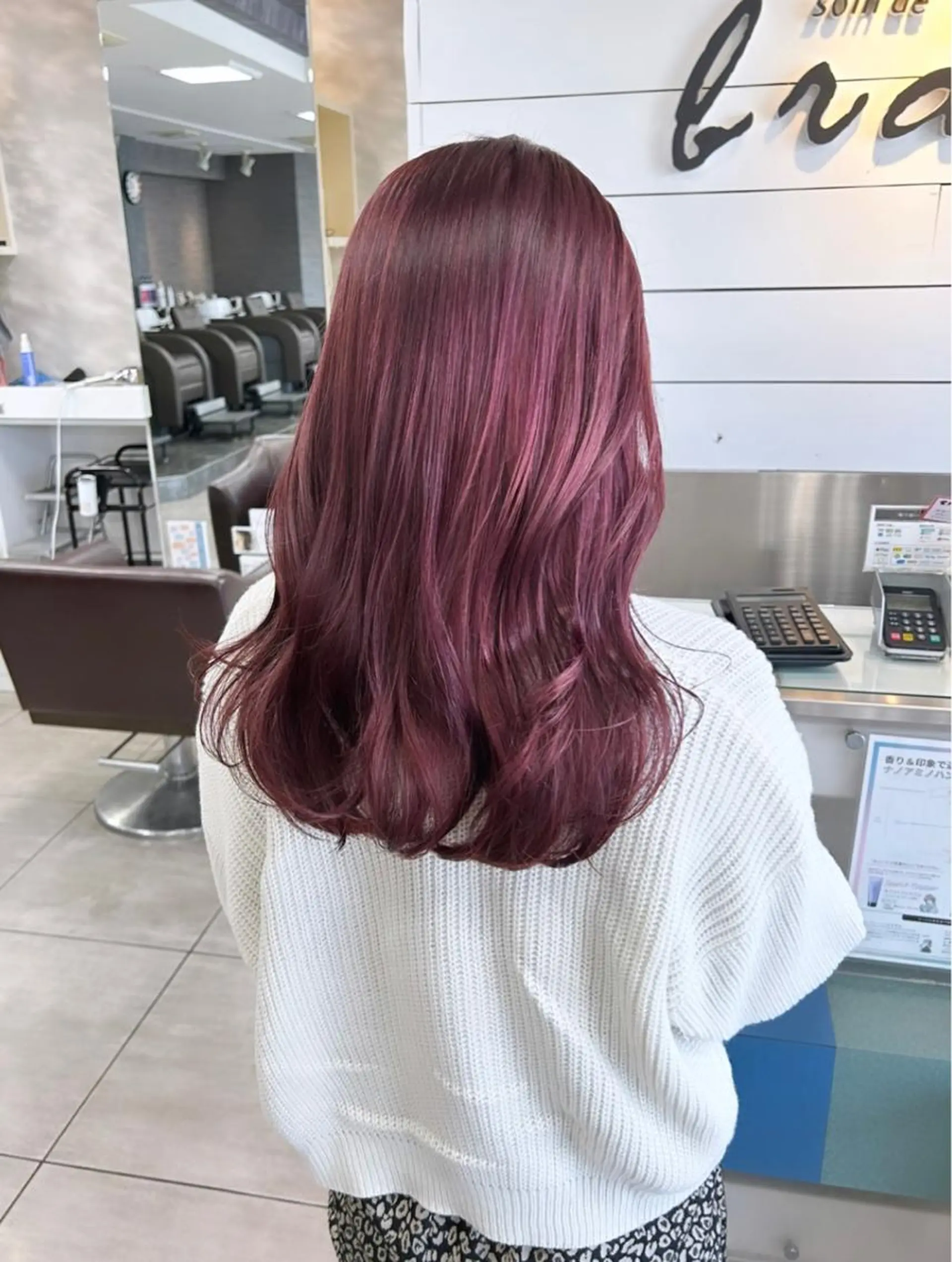 ミディアム パープルカラー カット ヘアカラー 🫧艶髪カラー🫧 森本くるみのヘアスタイル