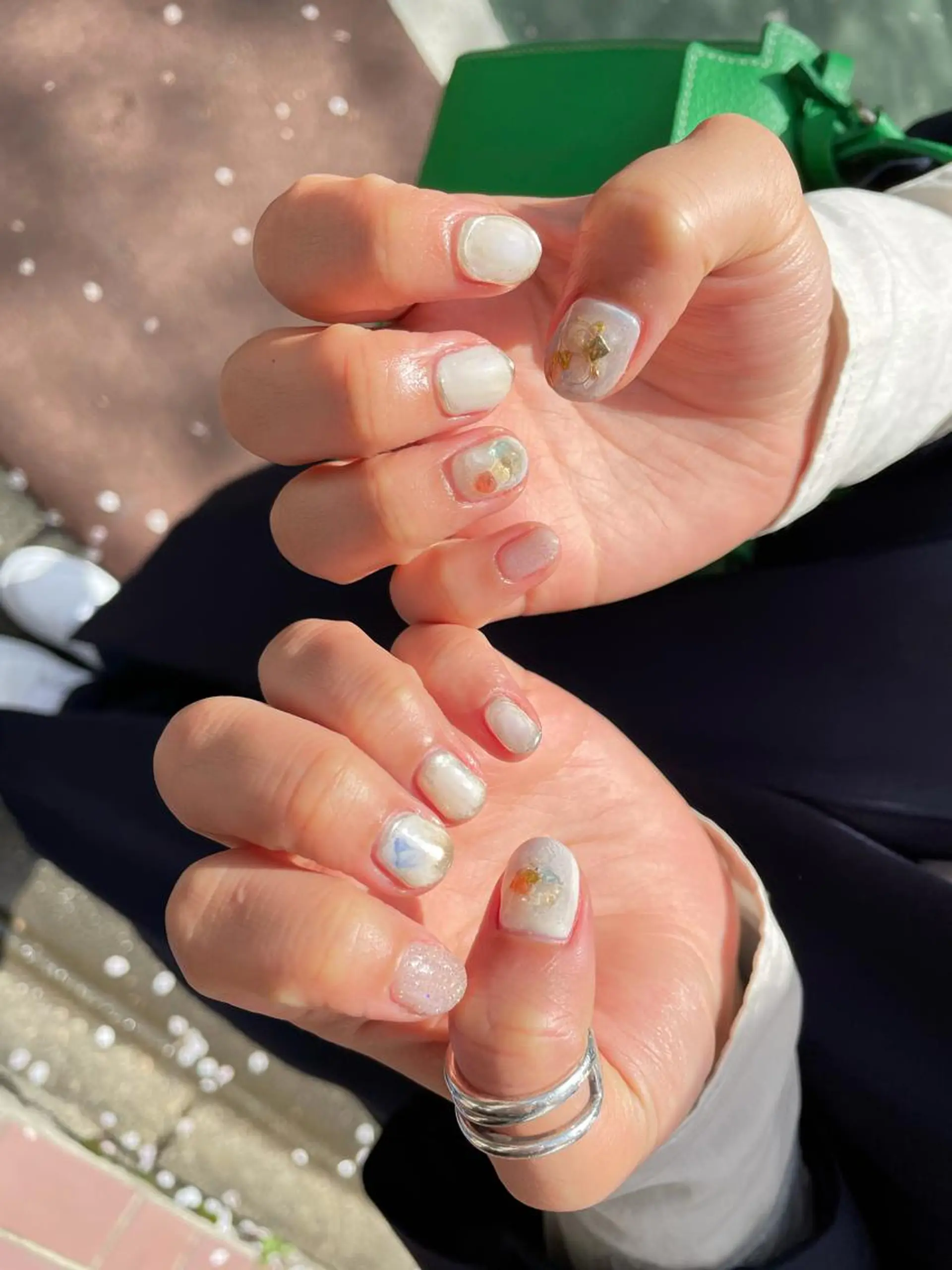 ネイル ハンドネイル ハンドケア R'well所属・はばすみれ🎀ﾈｲﾙ 光ﾌｪｲｼｬﾙ ﾍｱのネイルデザイン