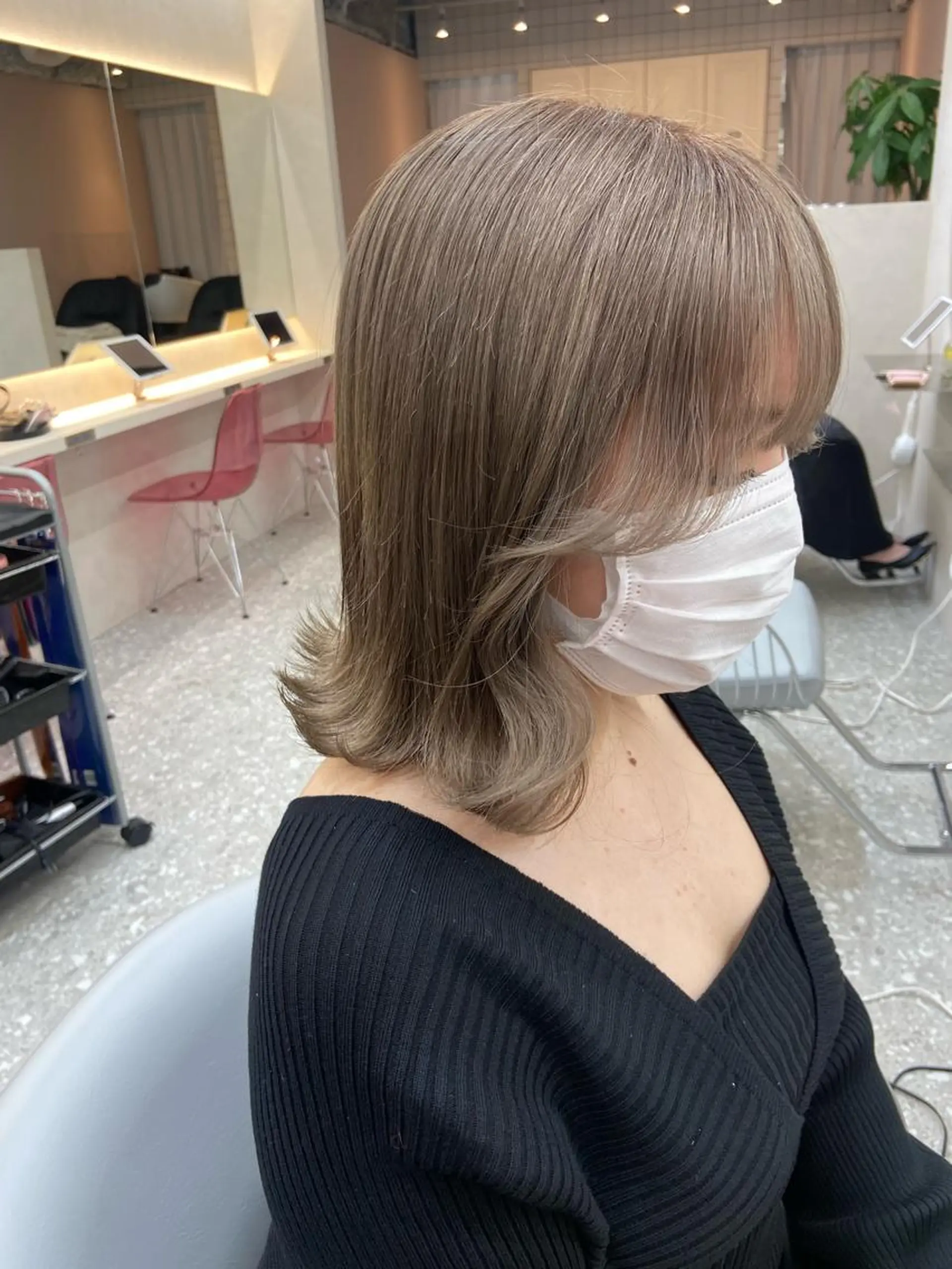 ミディアム カラー シールエクステ ブリーチ ブラウンカラー ケアカラー ダブルカラー カット ヘアカラー トリートメント 新宿/韓国ヘア 中明度カラー/かやのヘアスタイル