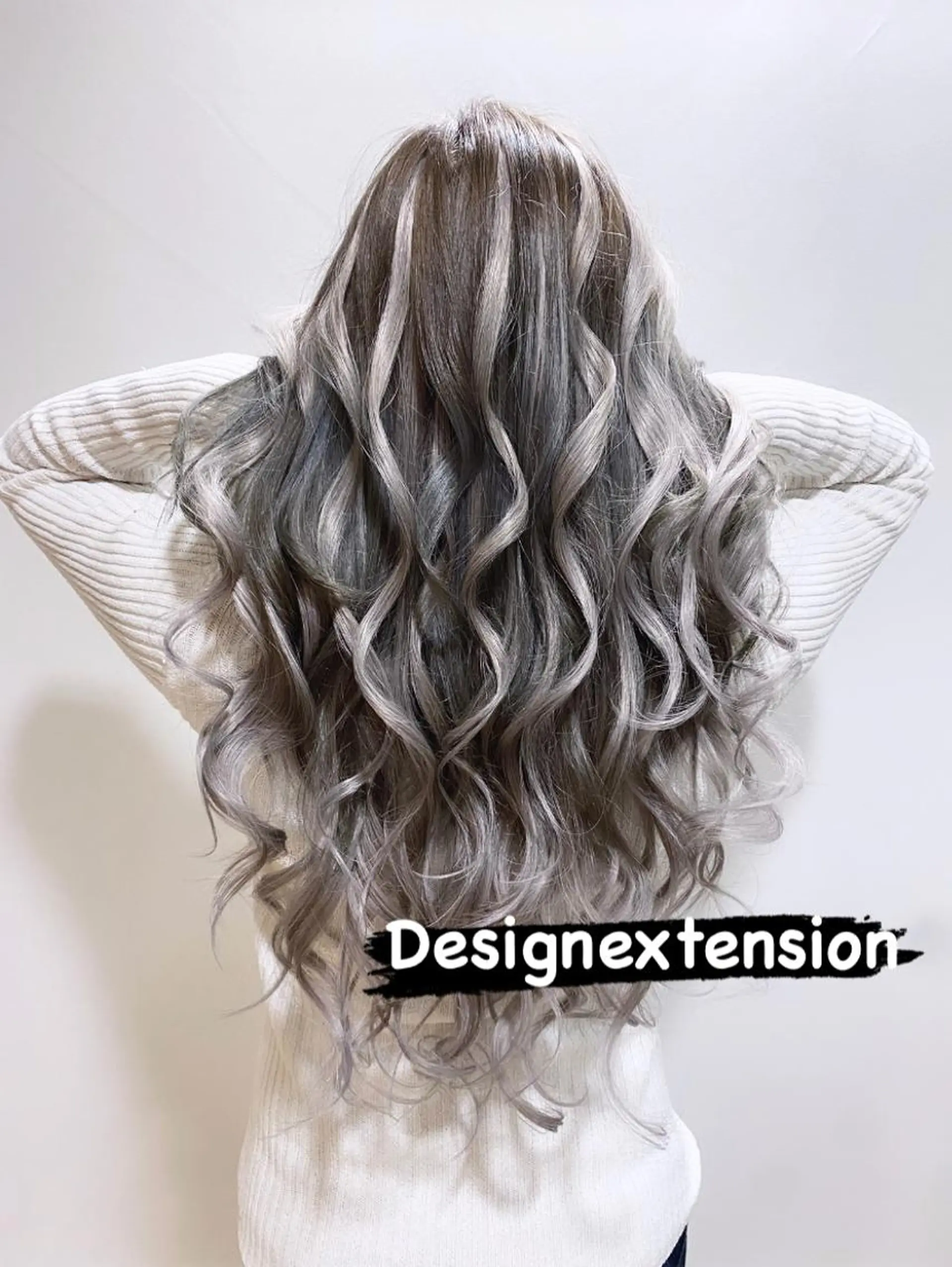 セミロング 💎馴染むエクステ ×カラーTOMO💎のヘアスタイル