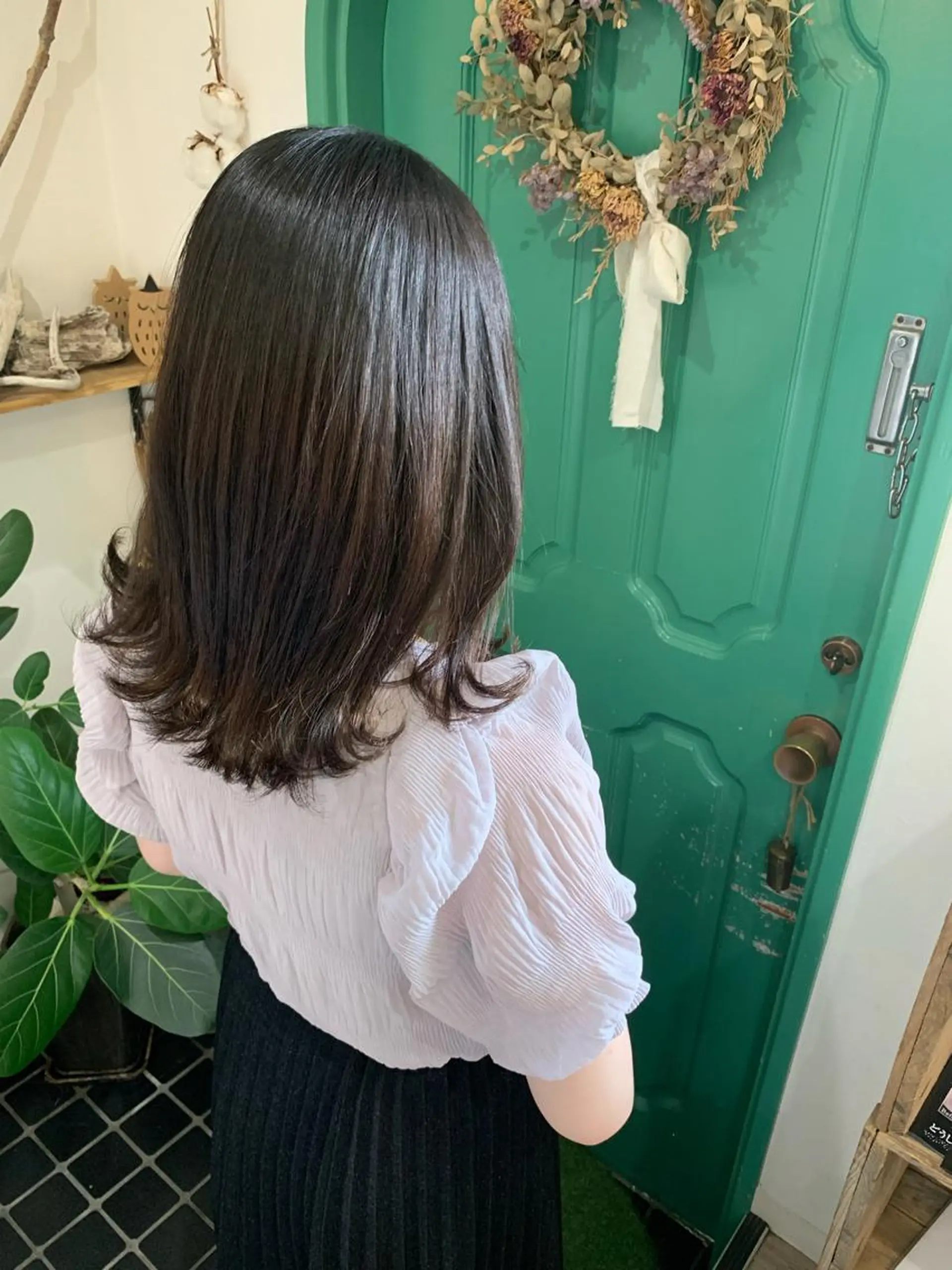 ミディアム 縮毛矯正 佐藤 美咲のヘアスタイル