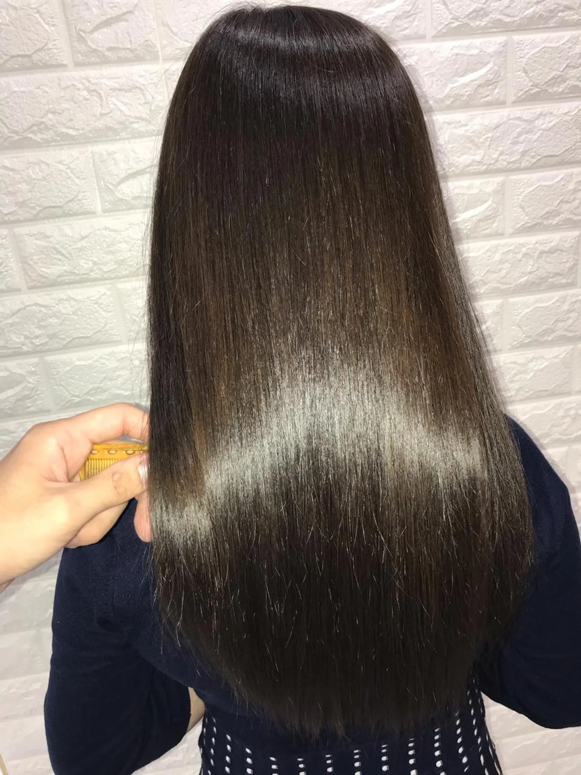 セミロング 髪質改善 トリートメント 20代半ば上質なへア ケア 髪質改善 大西のヘアスタイル