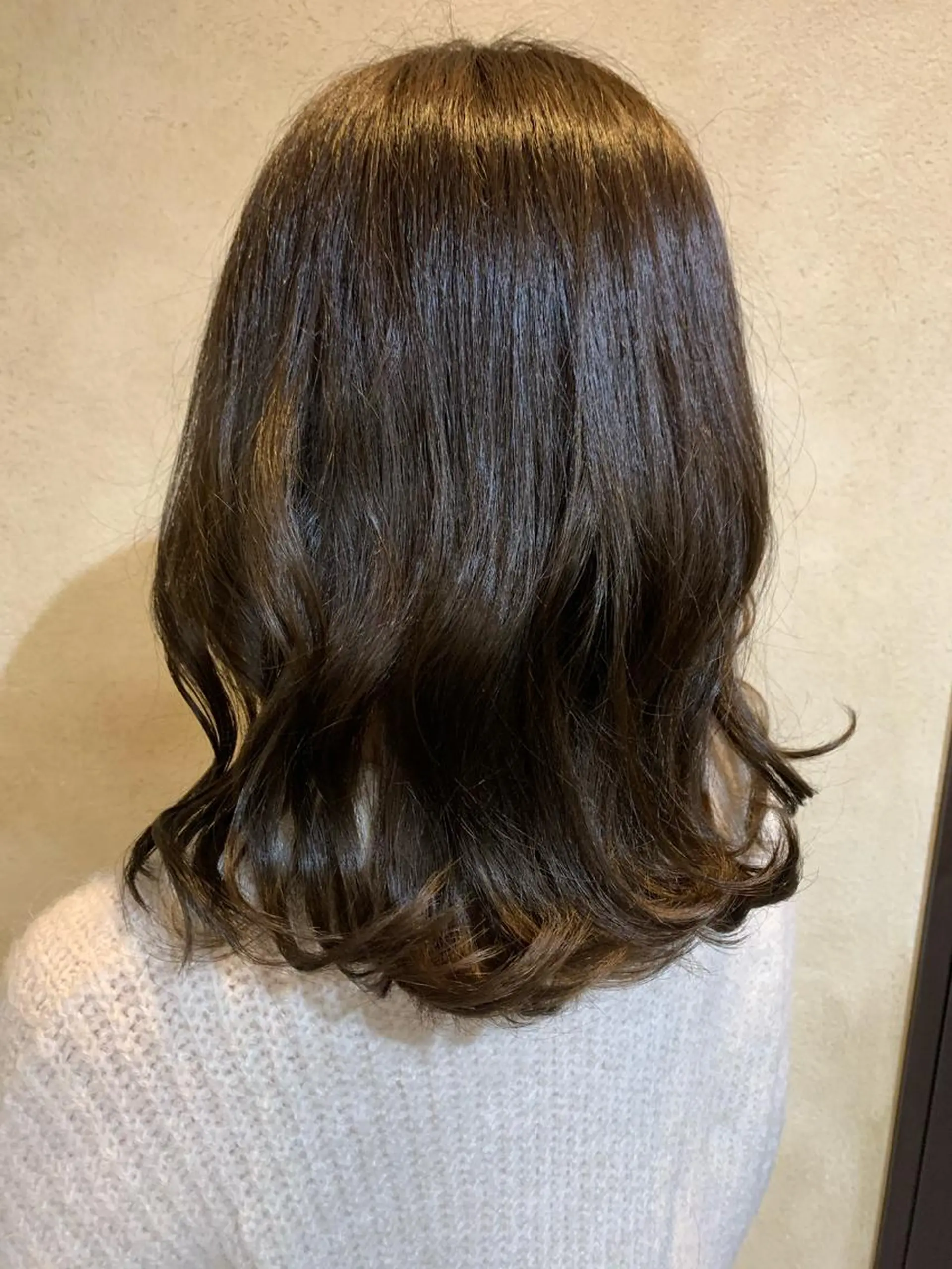 ミディアム カラー 平 ちひろのヘアスタイル