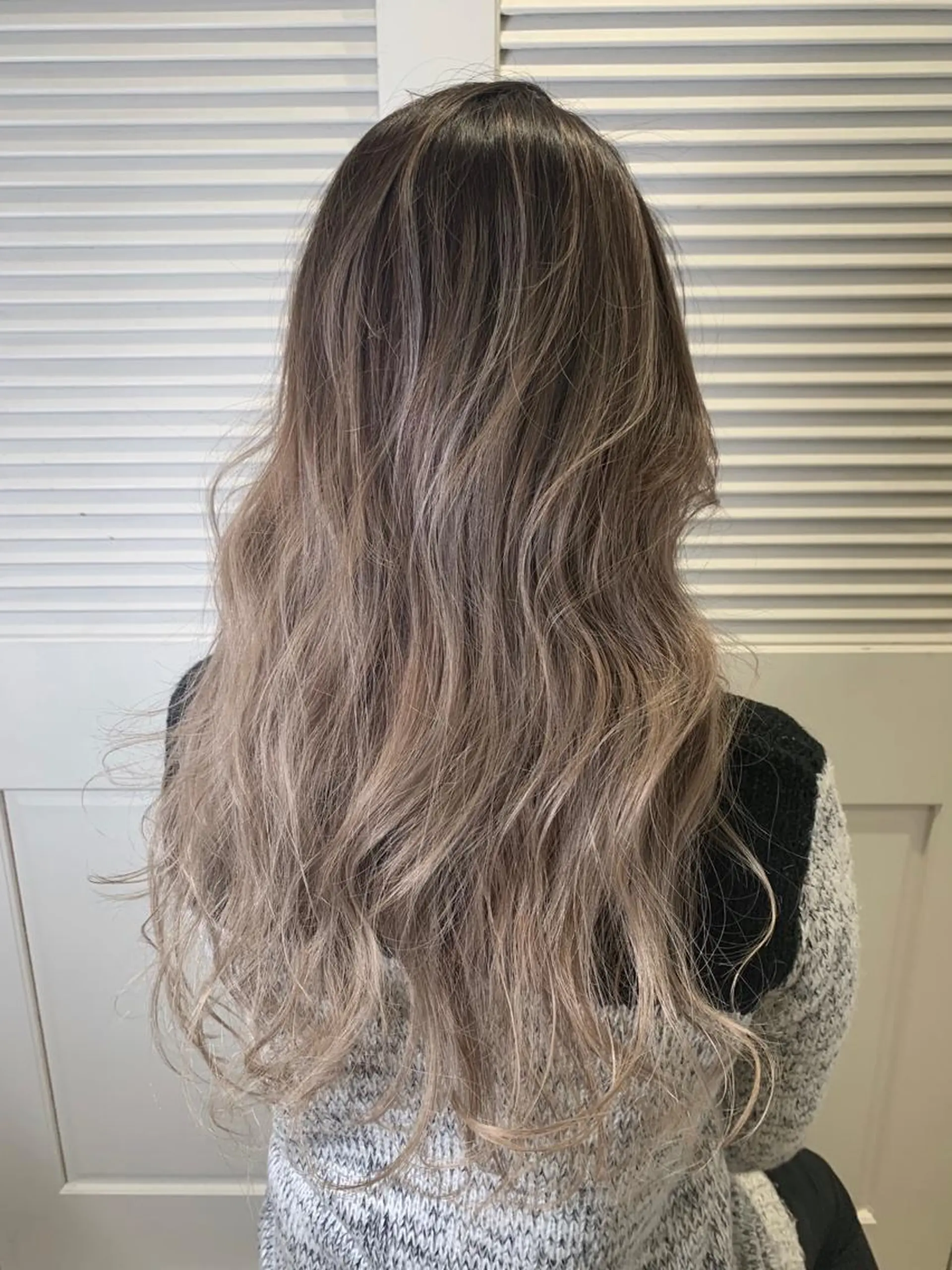 ロング ヘアカラー トリートメント 渋谷ハイトーン/ デザインカラー阿部のヘアスタイル