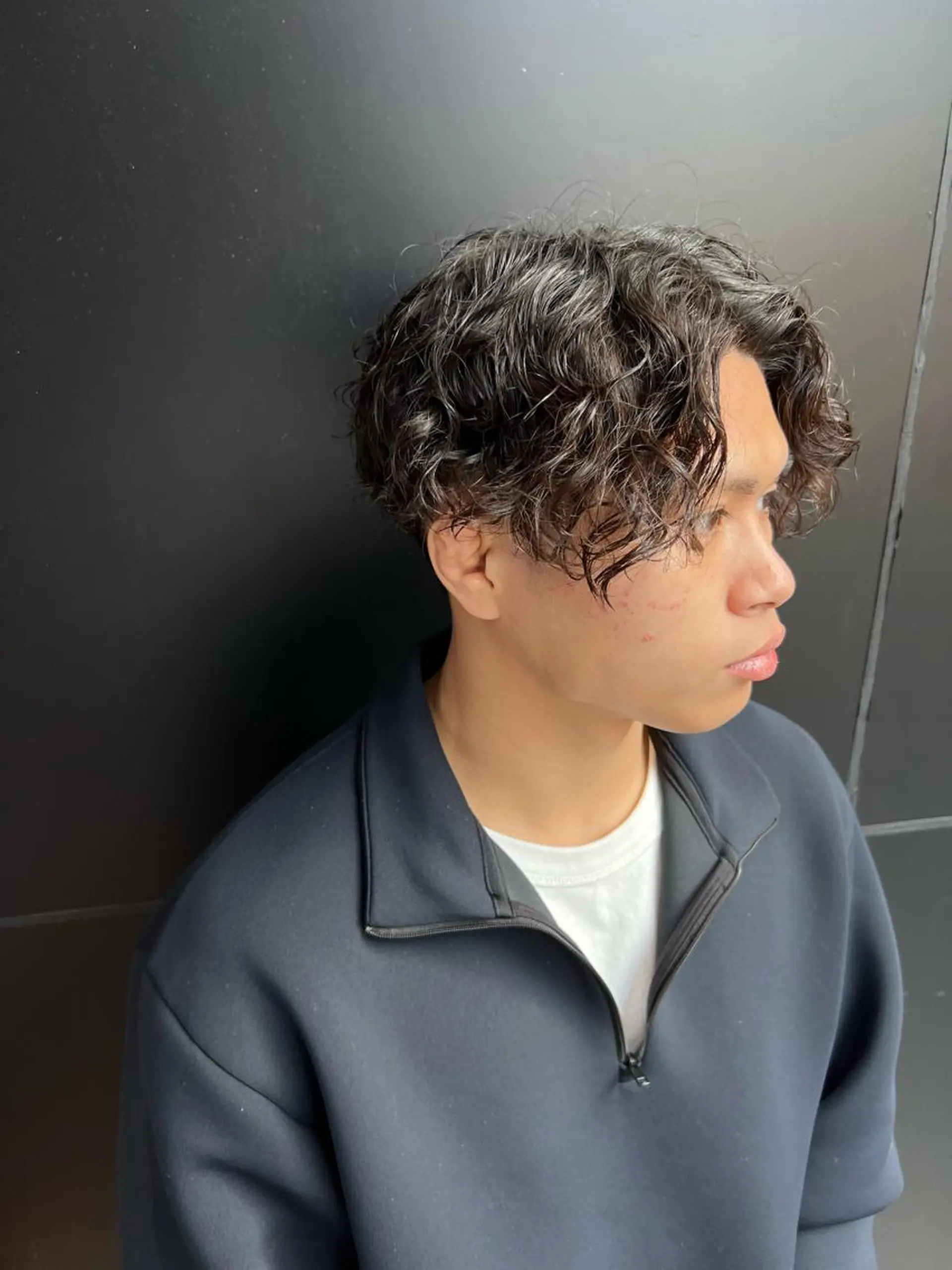 ショート パーマ 豊崎 佑輔のヘアスタイル