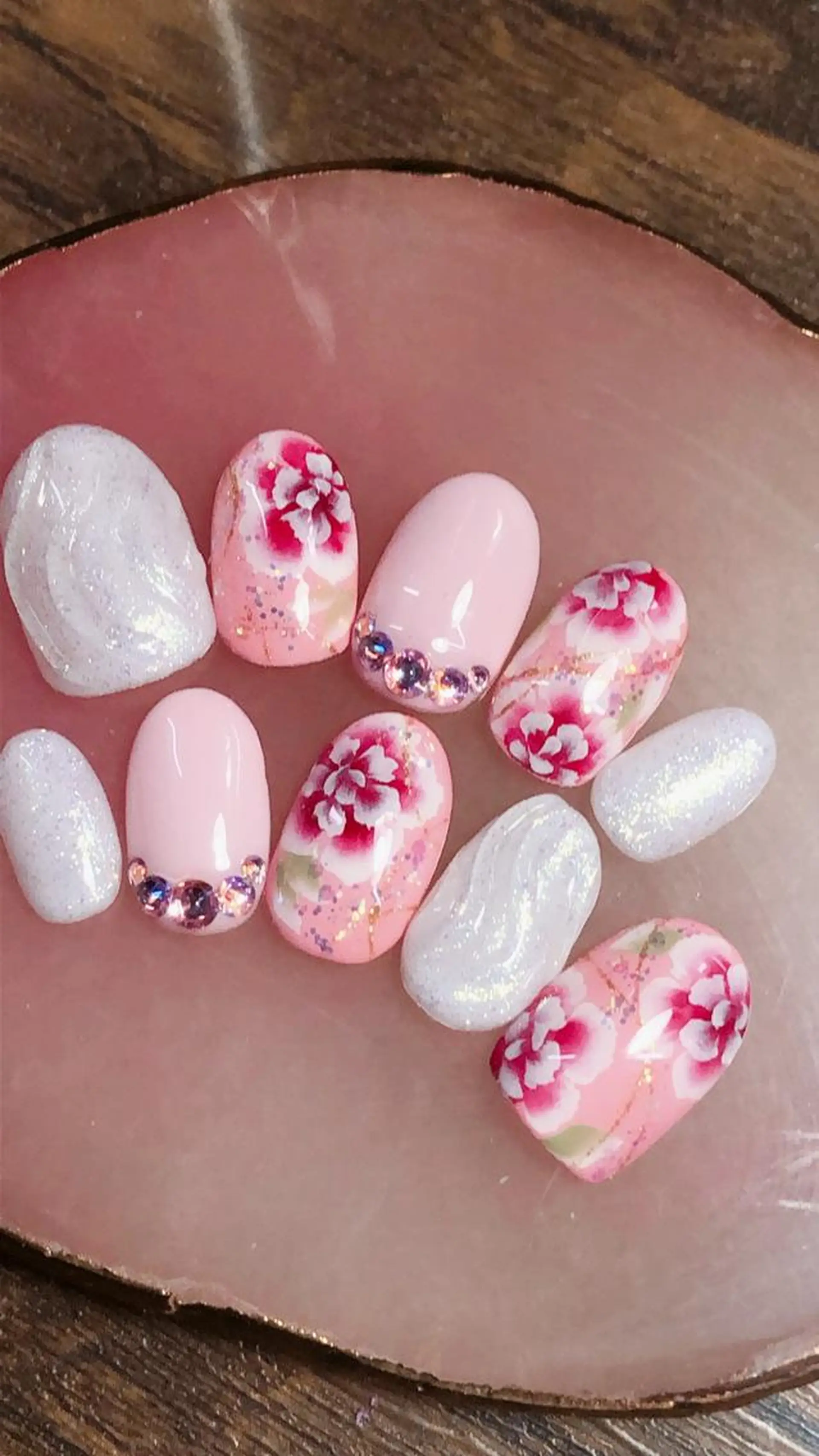 ネイル アートネイル 成人式 ネイルチップ ハンドネイル Regulus 光田のネイルデザイン