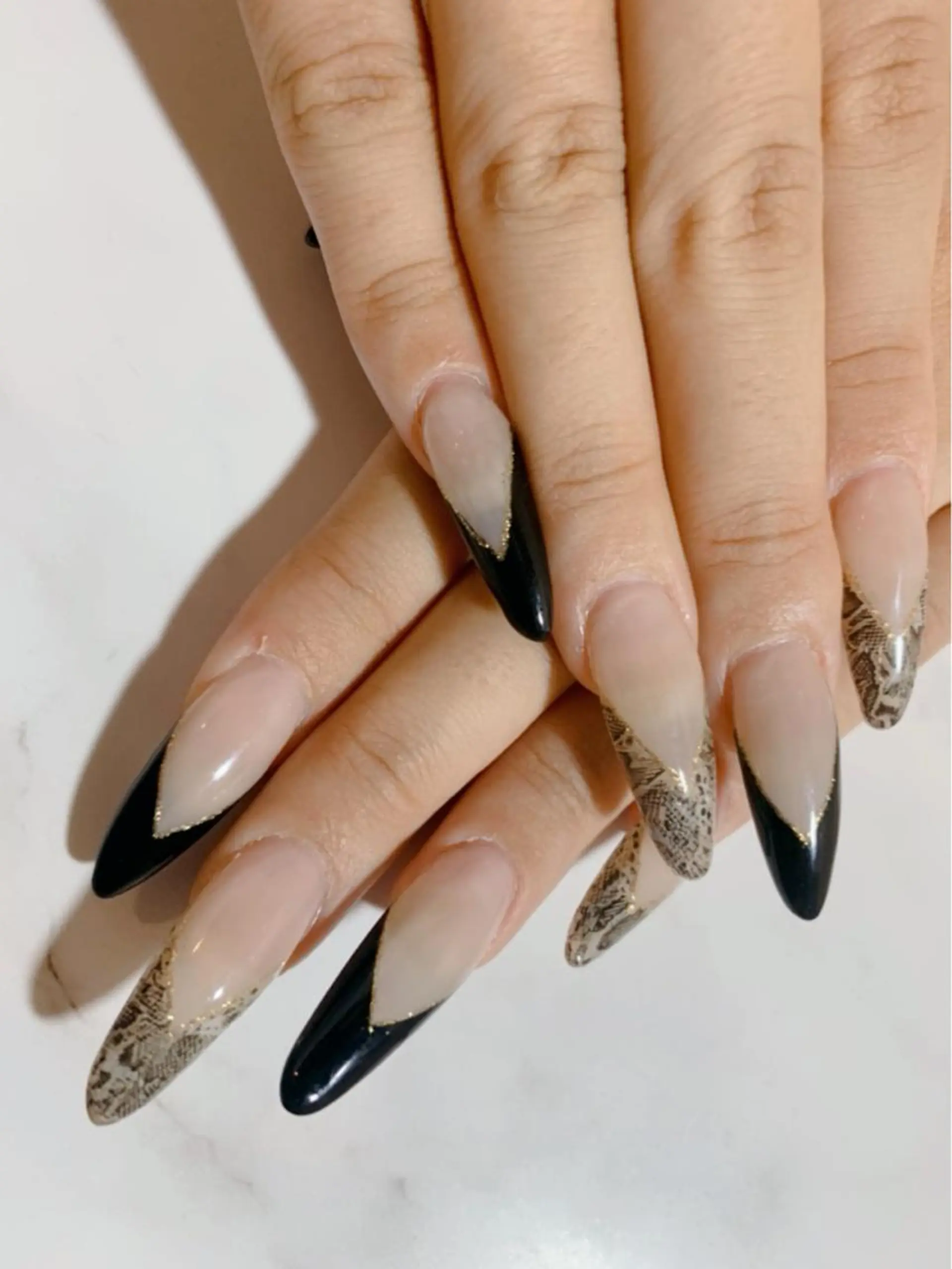 ネイル フレンチネイル スカルプネイル ハンドネイル T. kayoのネイルデザイン