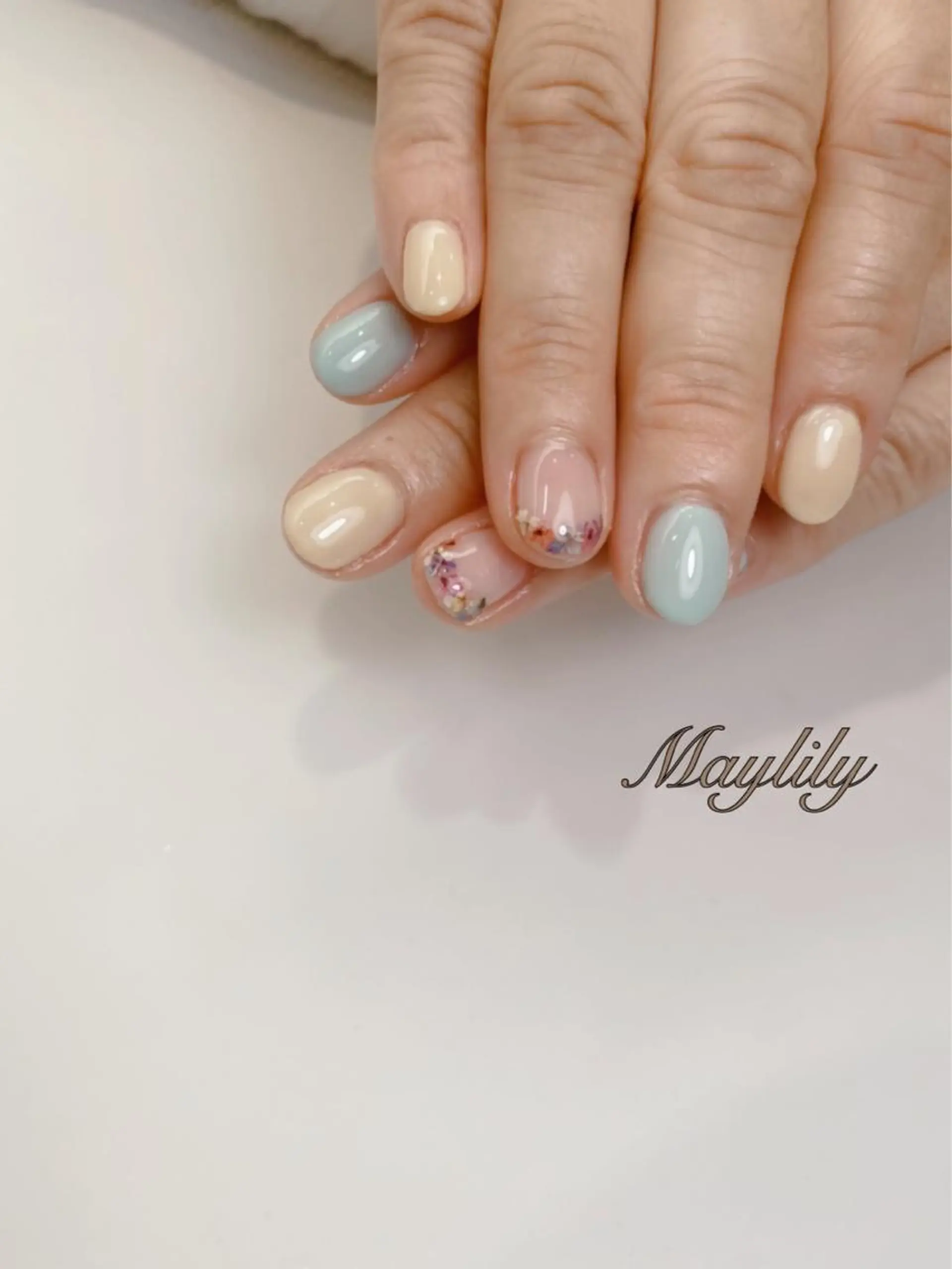ネイル 持ち込み ハンドネイル Nail care salon Maylily所属・Nail salon Maylilyのネイルデザイン