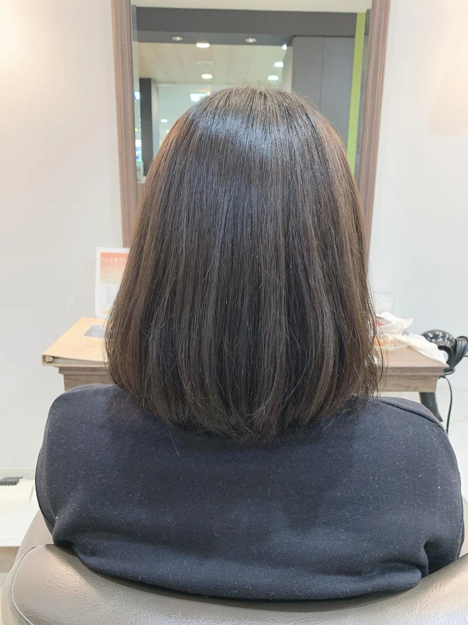 ミディアム カラー ecru🕊️堀内 眞帆のヘアスタイル