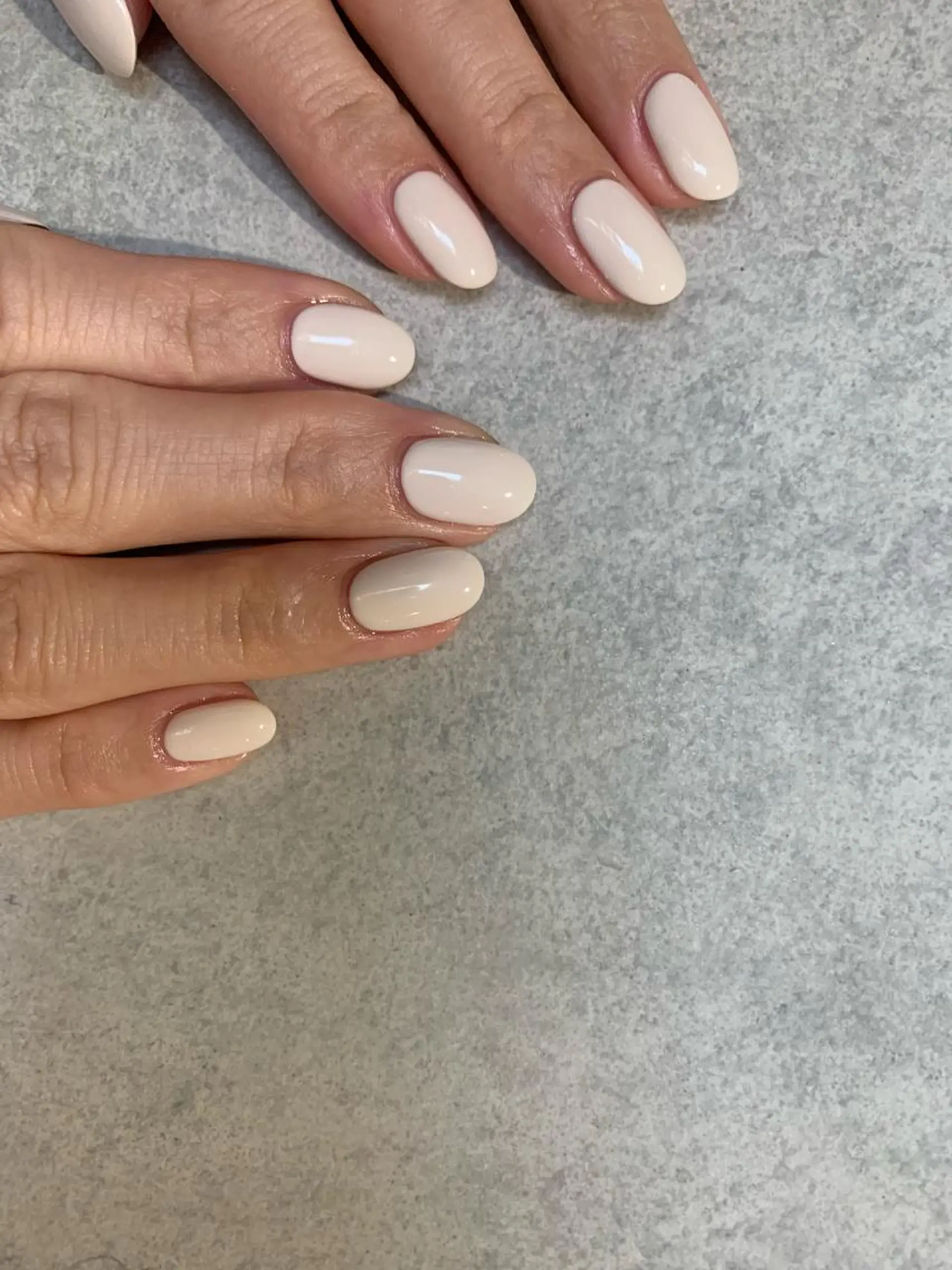 ネイル ワンカラーネイル ハンドネイル Flow nail所属・山本 七海のネイルデザイン