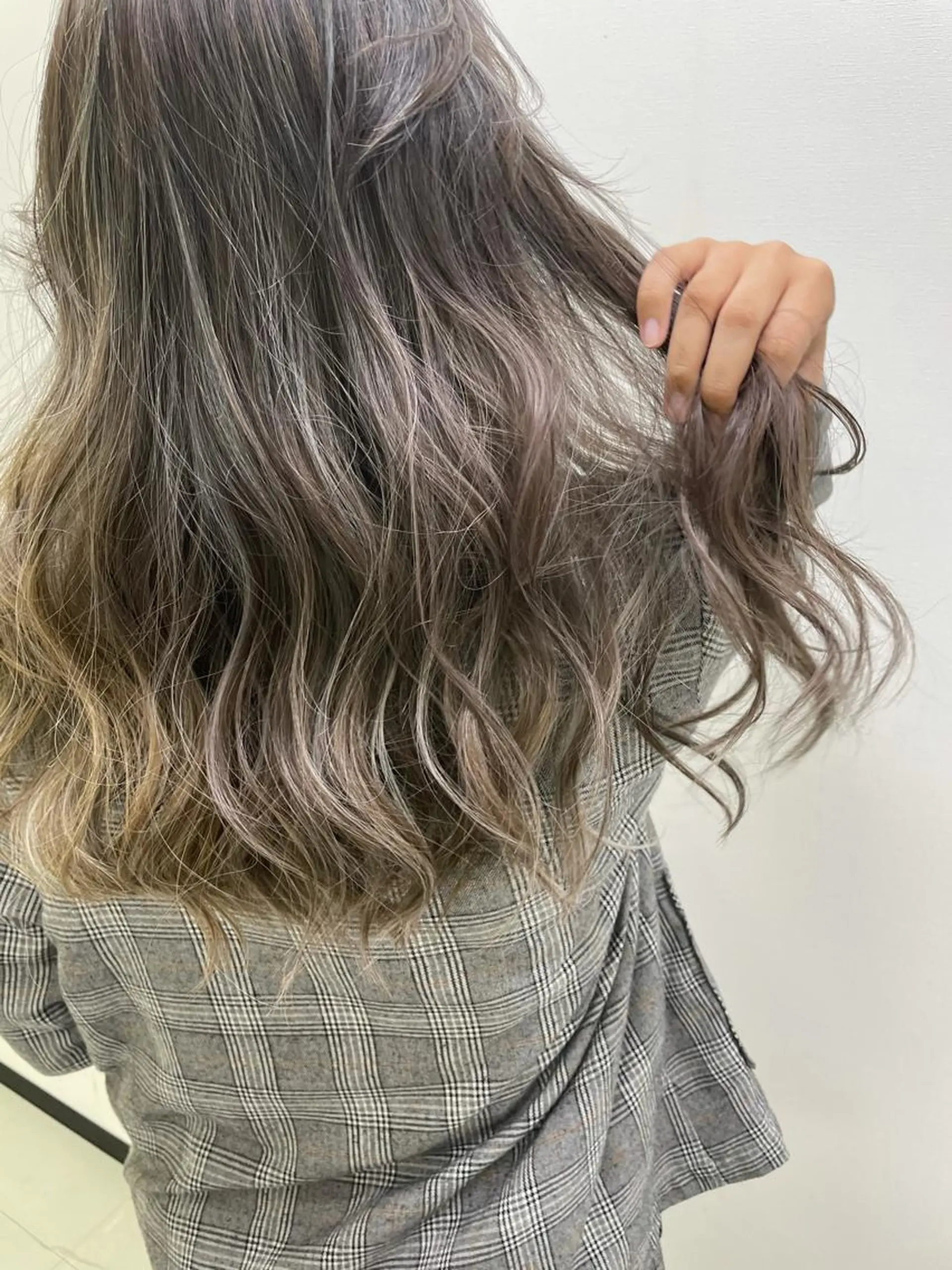 ロング カラー ハイライトカラー 外国人風カラー ハイライト hair  studio A.R.S所属・烏丸/艶髪/レイヤー /韓国風/廣瀬尚輝のヘアスタイル