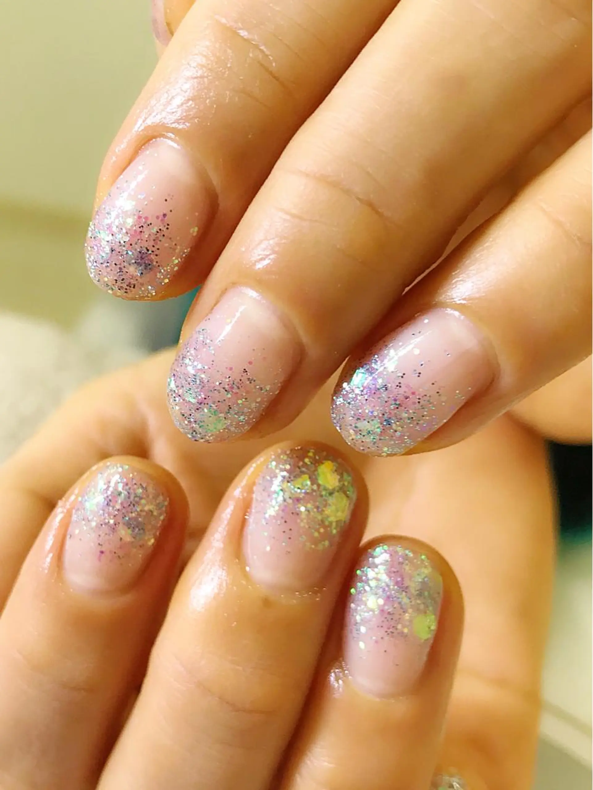 ネイル グラデーション ラメ(グリッター) ラメグラデーション Angelica Michelleのネイルデザイン