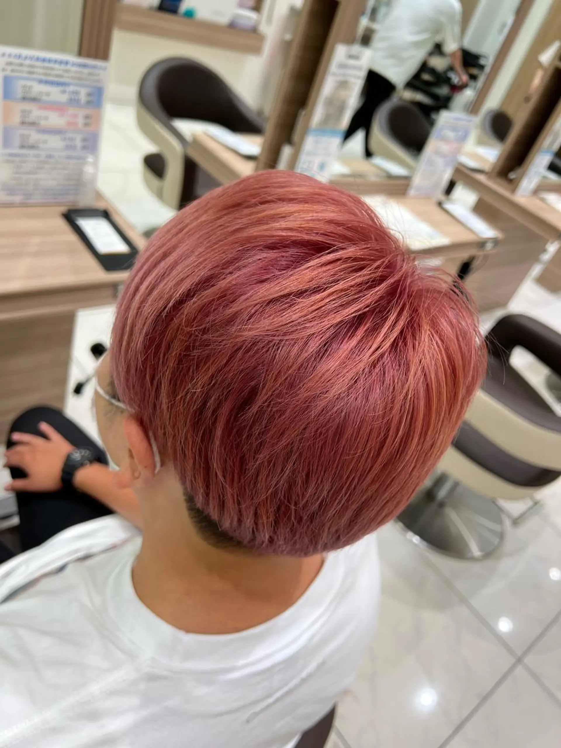 ショート メンズ 指原 仁のヘアスタイル