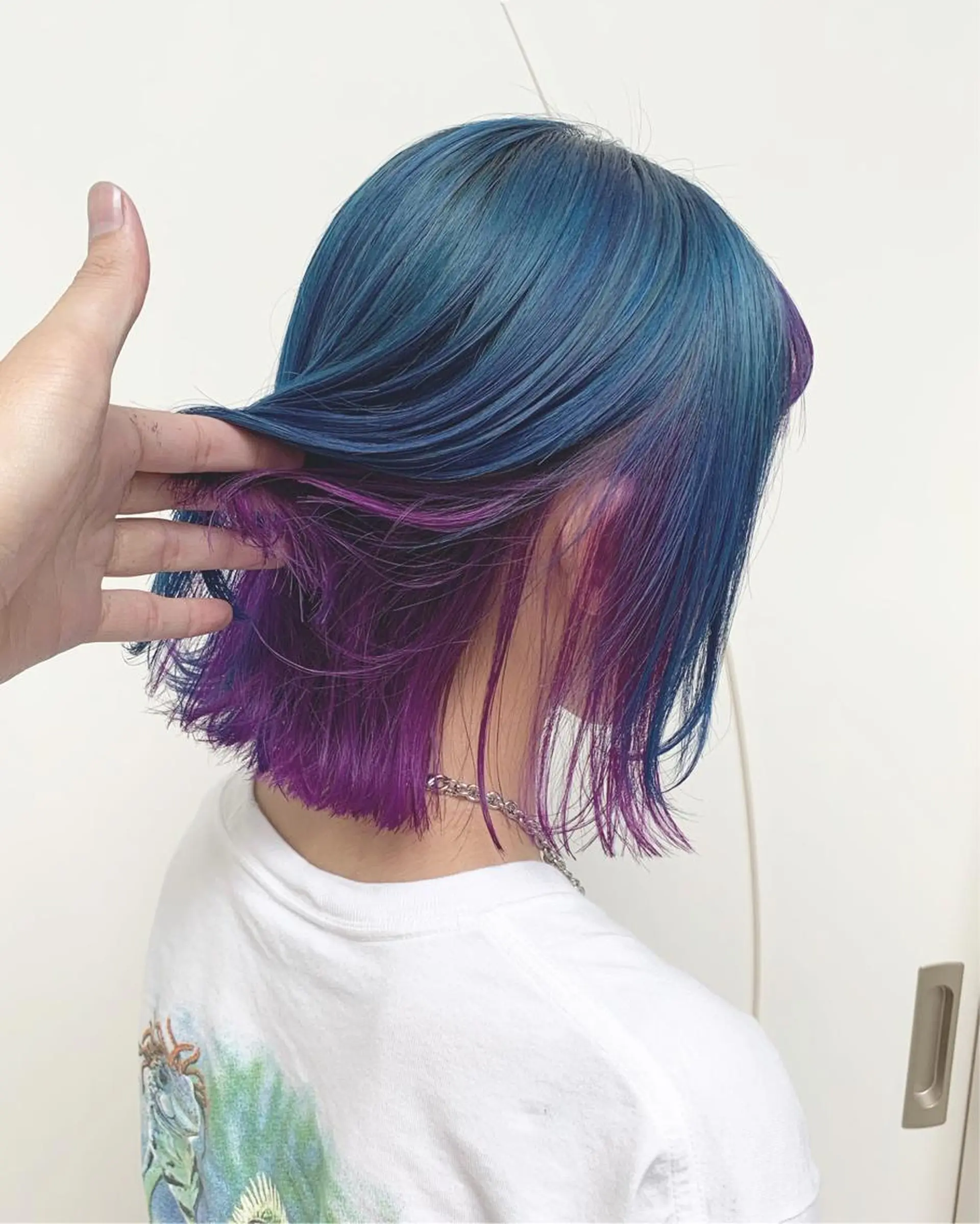 ショート カラー ブリーチ ブルーカラー パープルカラー インナーカラー/天神 ブリーチ/吉田のヘアスタイル