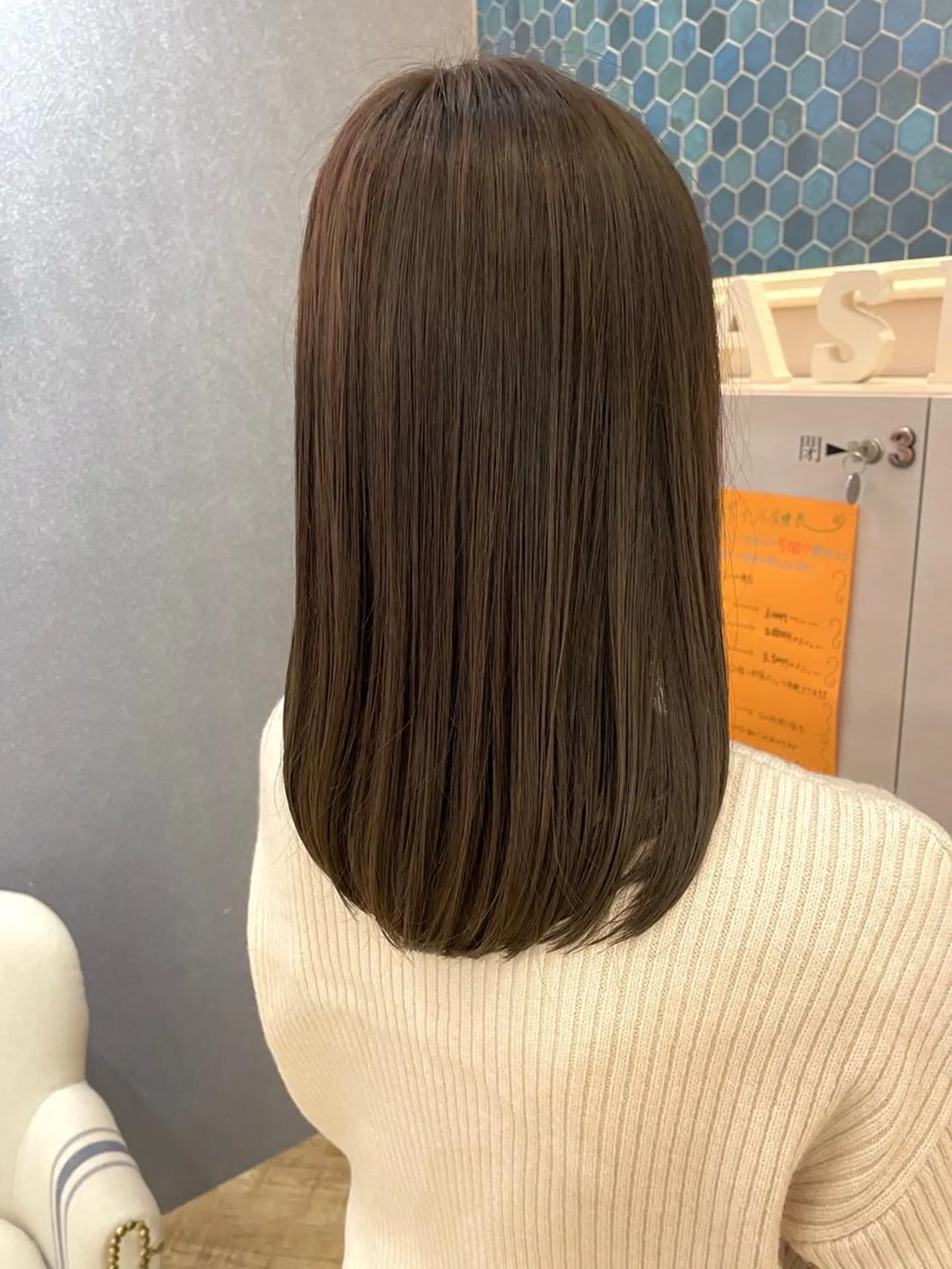 セミロング カラー カシータフロル所属・清水 菜穂香のヘアスタイル