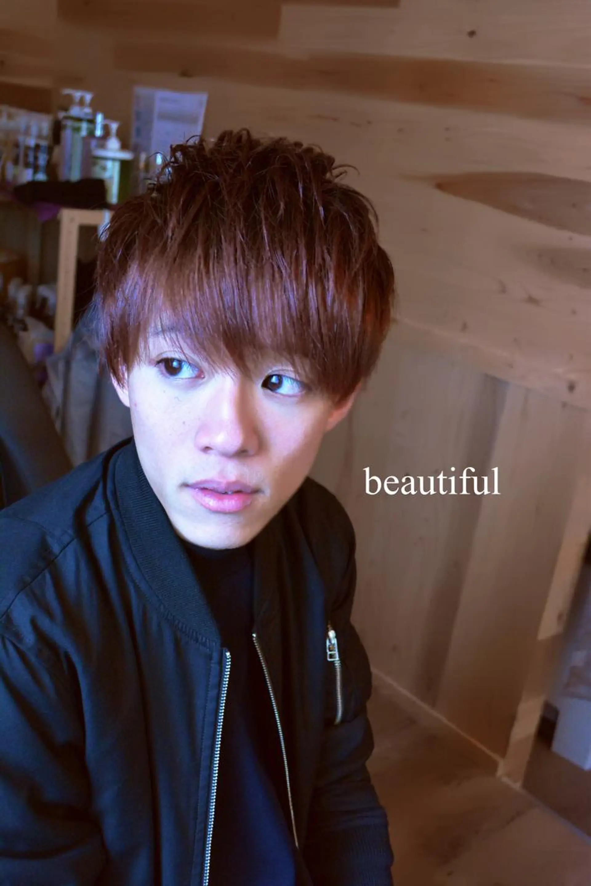 ショート ミディアム カラー パーマ メンズ メンズブリーチ マッシュ 刈り上げ ブリーチ レイヤーカット belle chambreイブカのその他イメージ