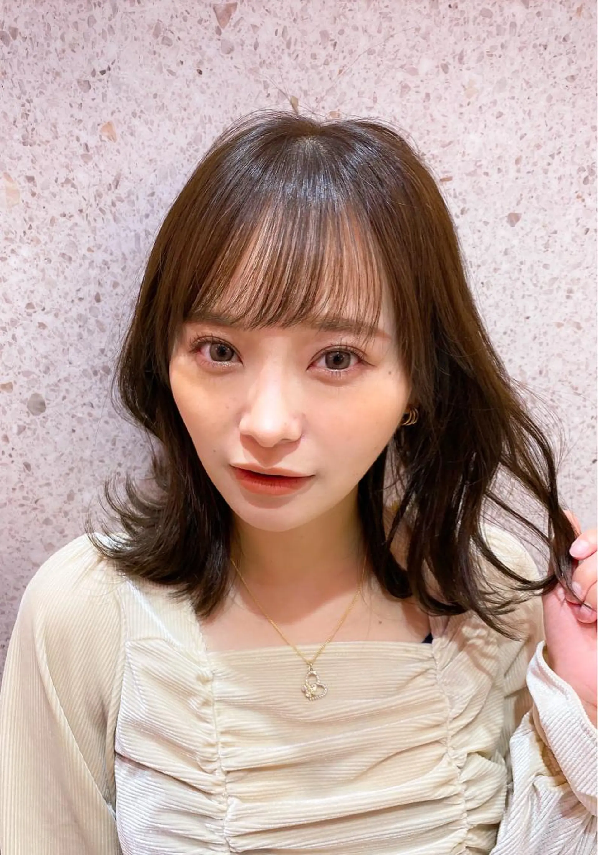 ミディアム カラー シールエクステ ミディアムパーマ ブリーチ ケアブリーチ ダブルカラー 新宿/韓国風レイヤー 髪質改善/渋谷直樹のヘアスタイル