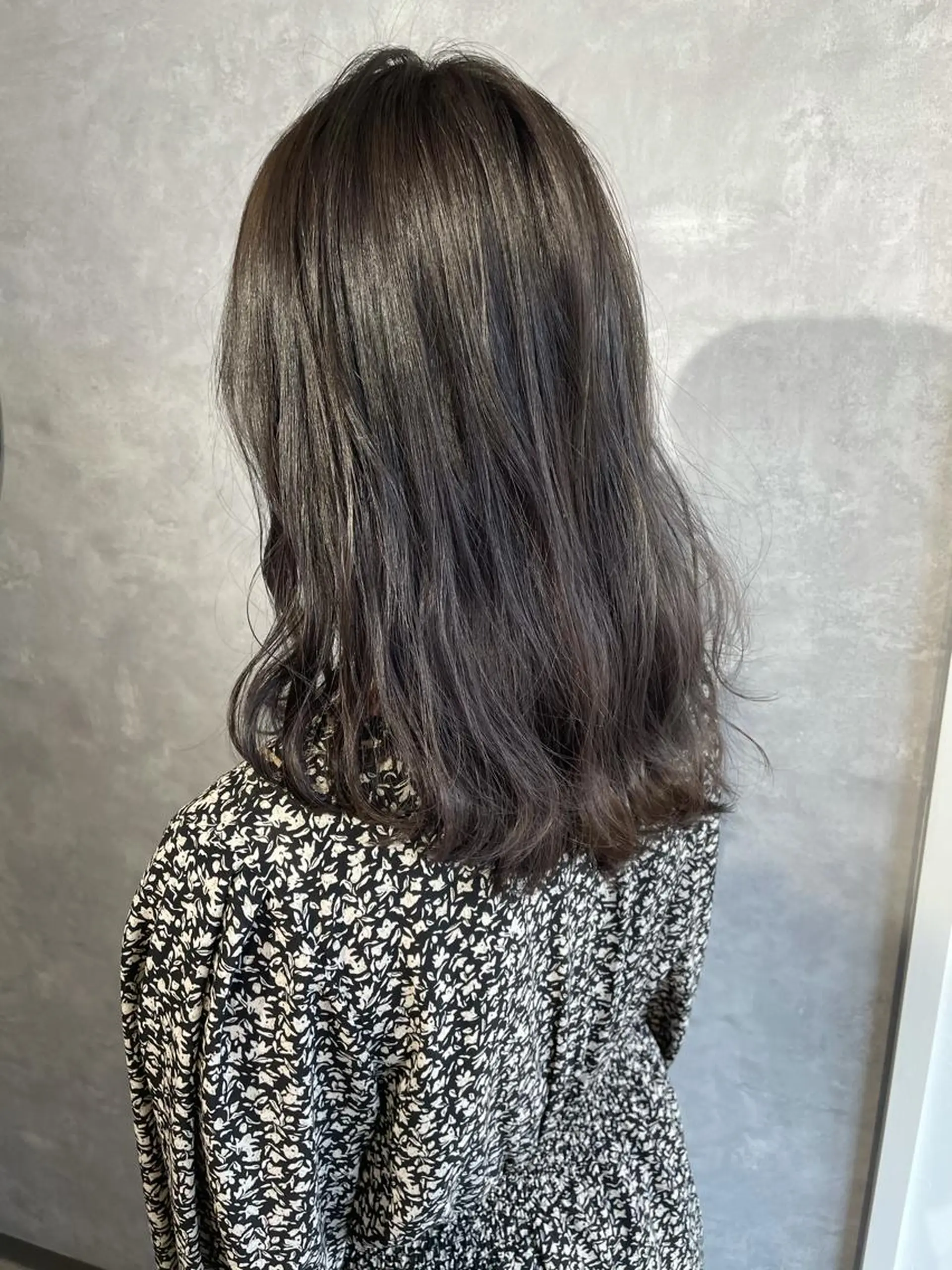 セミロング ヘアカラー 【髪質改善】 川津翔太のヘアスタイル