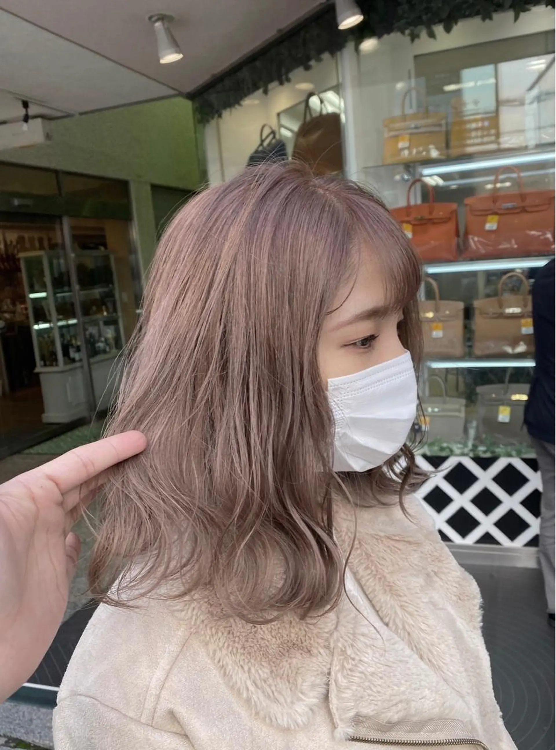 ミディアム カラー ブラウンカラー ミルクティーブラウン ヘアカラー トリートメント ROBIN所属・指名数No.1 /NAOYAのヘアスタイル