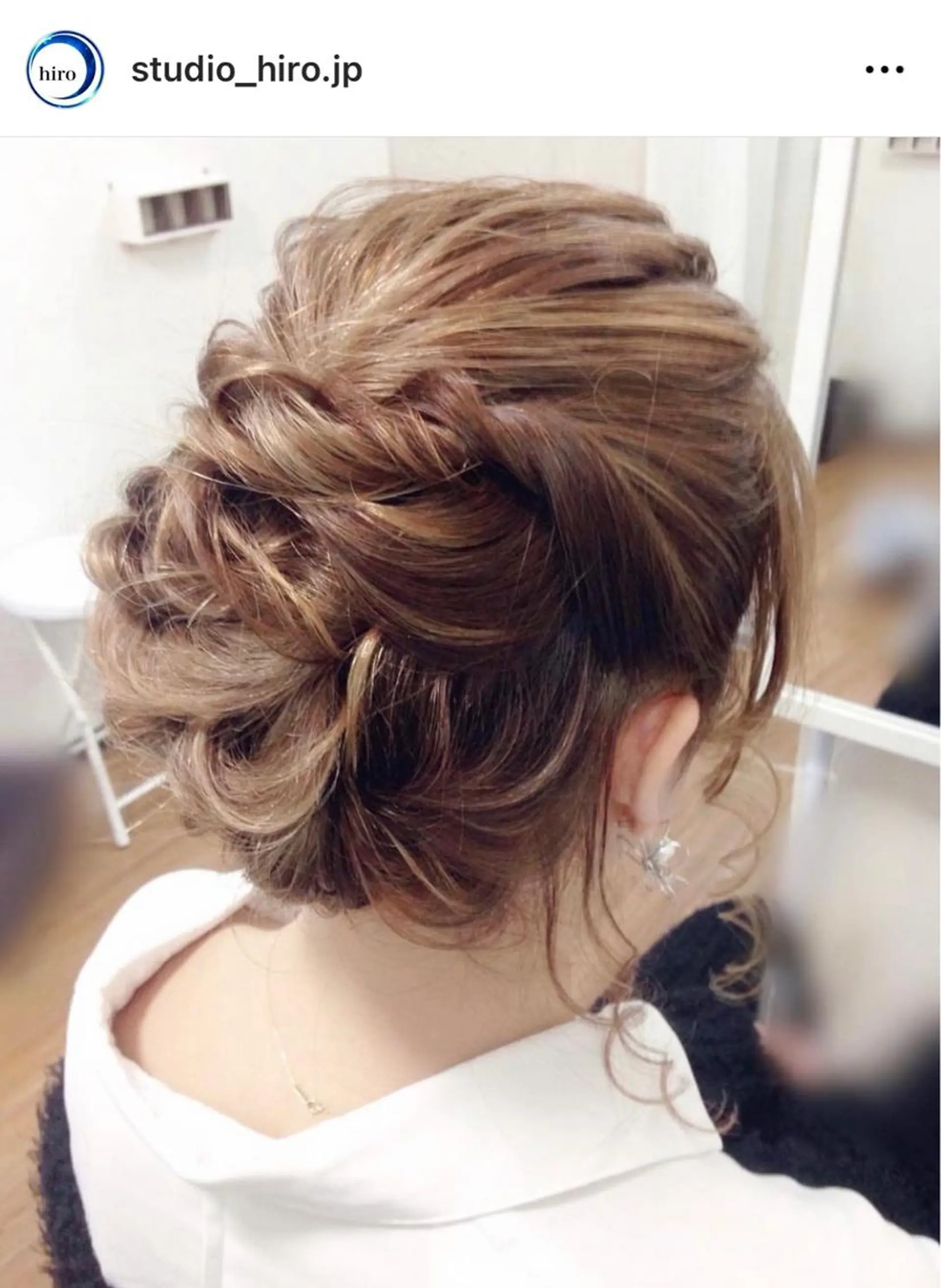 セミロング ヘアセット 京都.祇園セットサロン:スタジオ ヒロ【Studio hiro】所属・ヒロ(hiro) •スタジオヒロのヘアスタイル