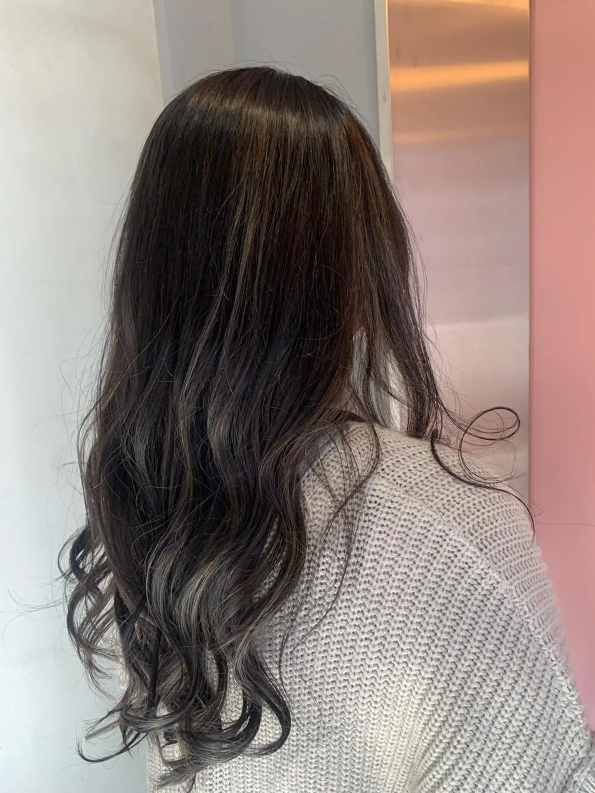 ミディアム GRAPE VINES辻堂店所属・Mitsu Naoのヘアスタイル