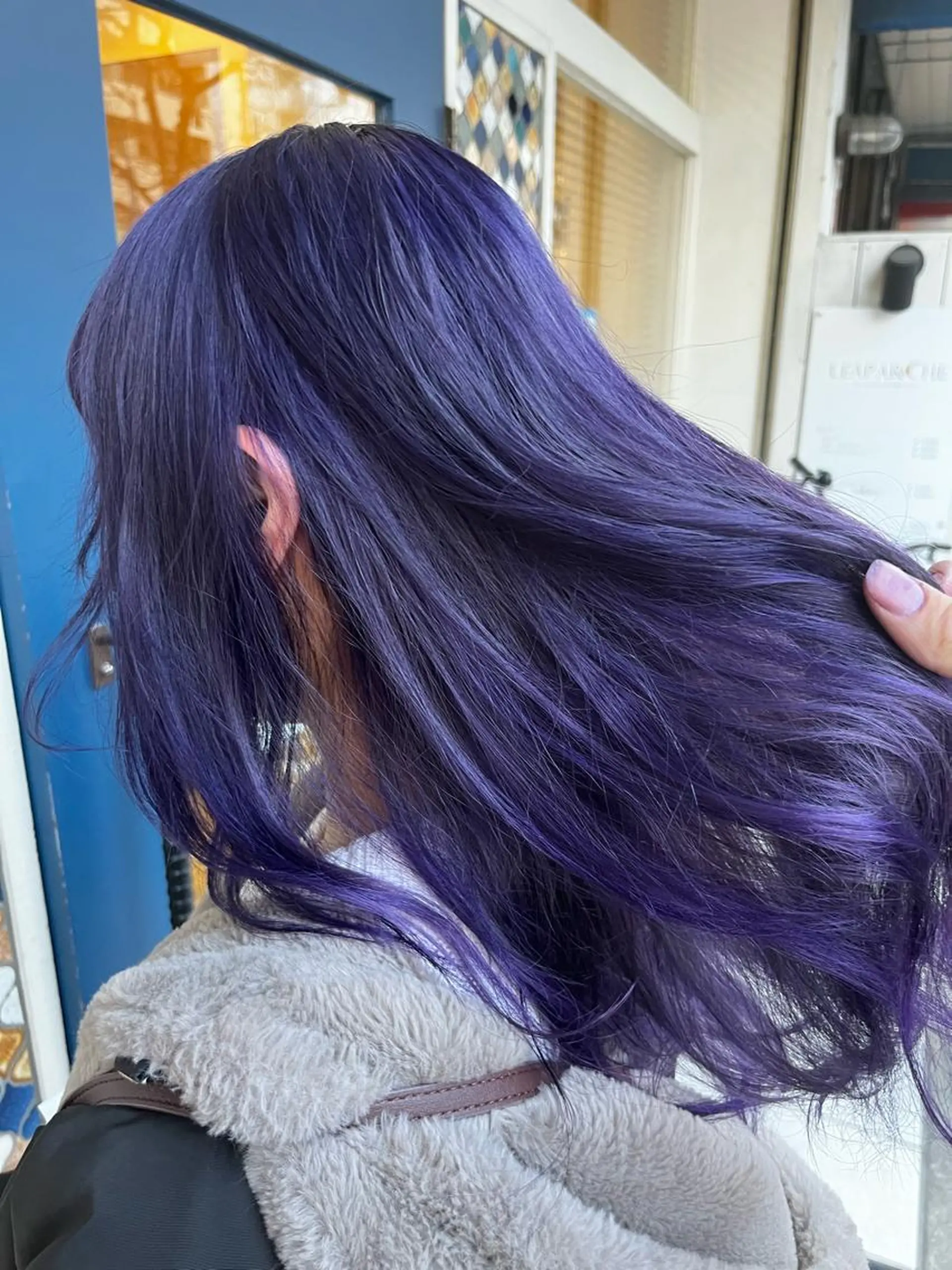 ロング カラー シルバー ヘアカラー トリートメント 個性派ウルフ/メンズ /ブリーチ/渋谷のヘアスタイル