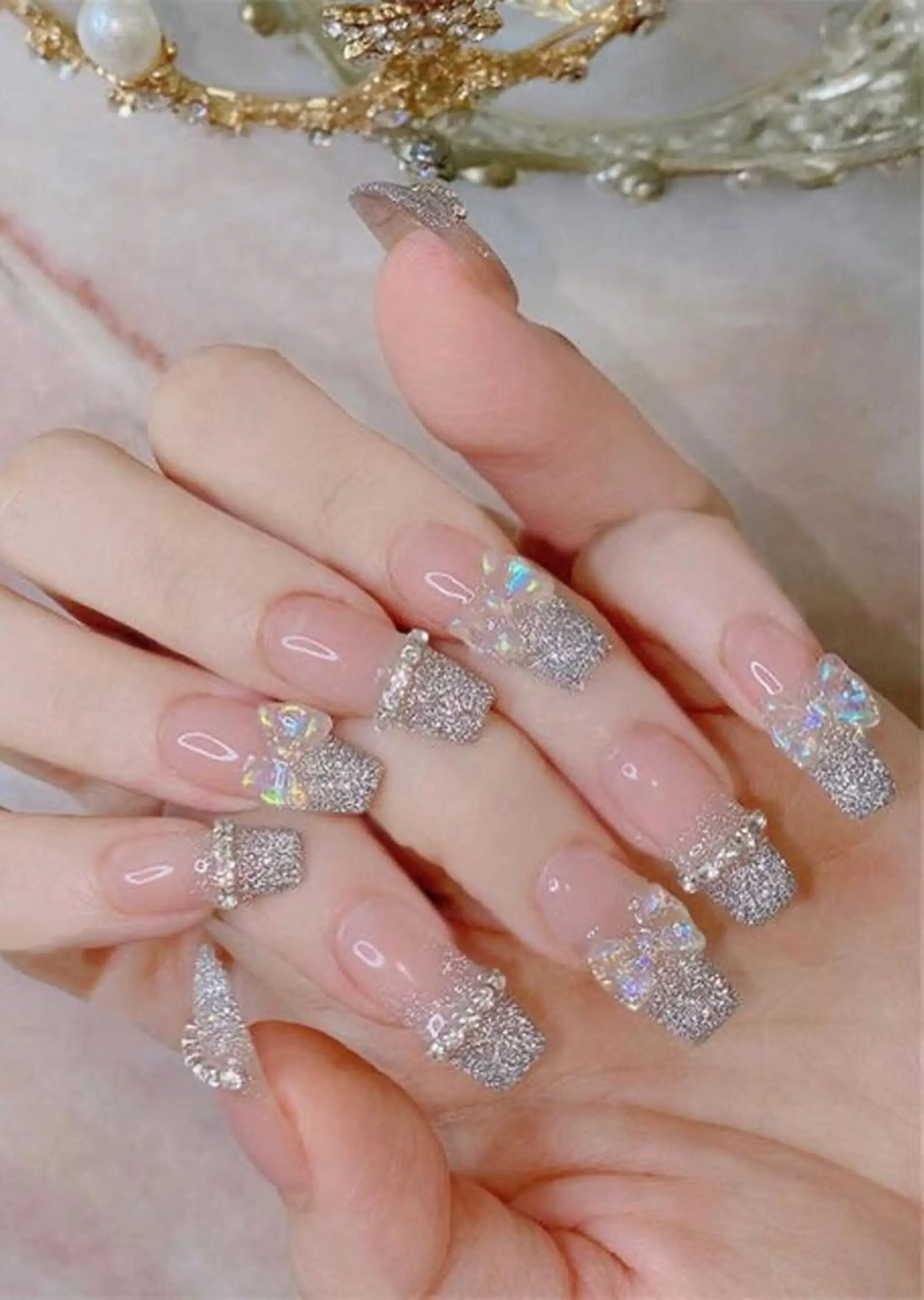 ネイル チークネイル 長さ出し ジェルネイル マグネットネイル 持ち込み ハンドネイル ハンドケア ラッキーネイルサロン 西川口東口店のネイルデザイン