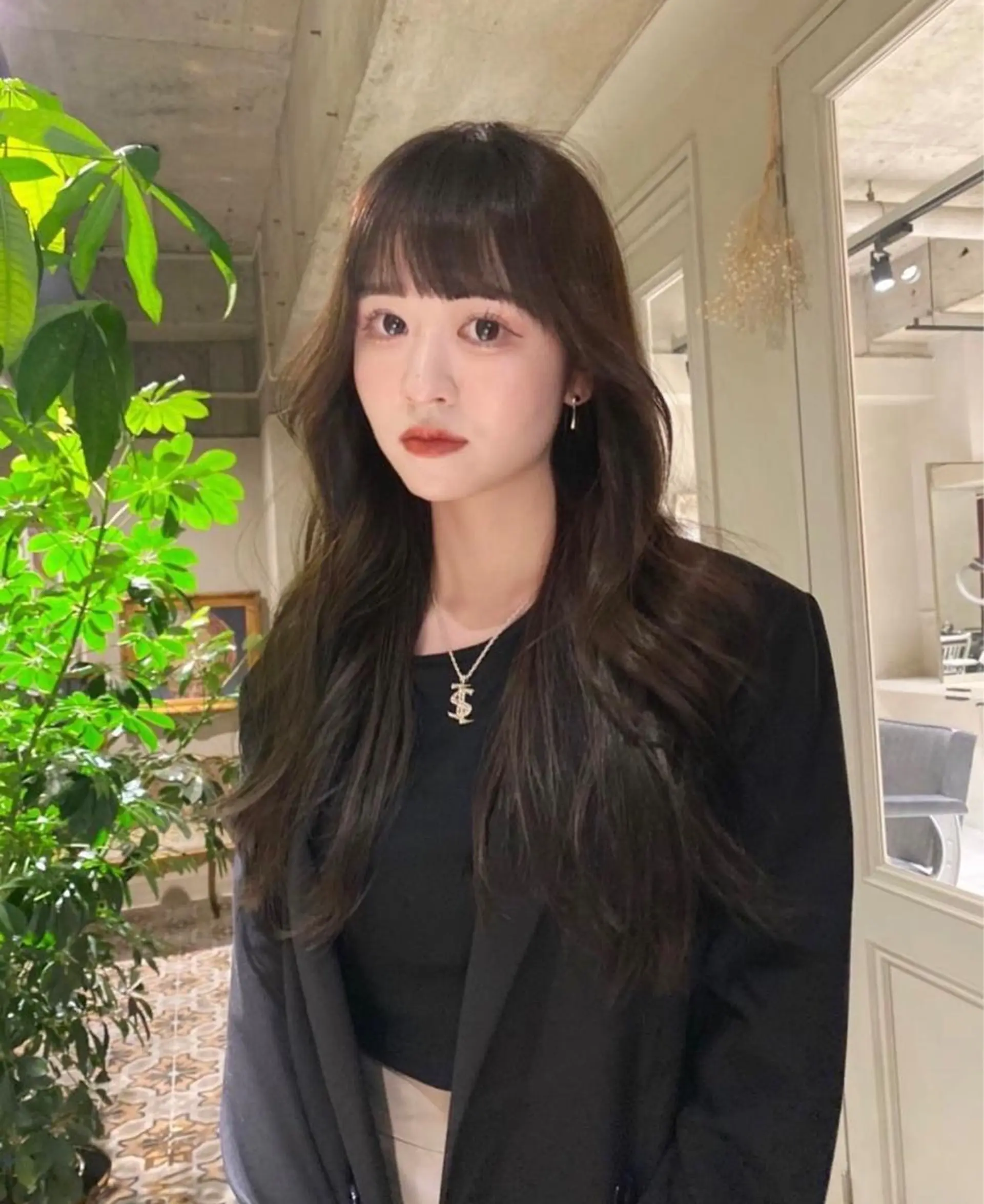 ロング くびれヘア カット 梅原 大和のヘアスタイル