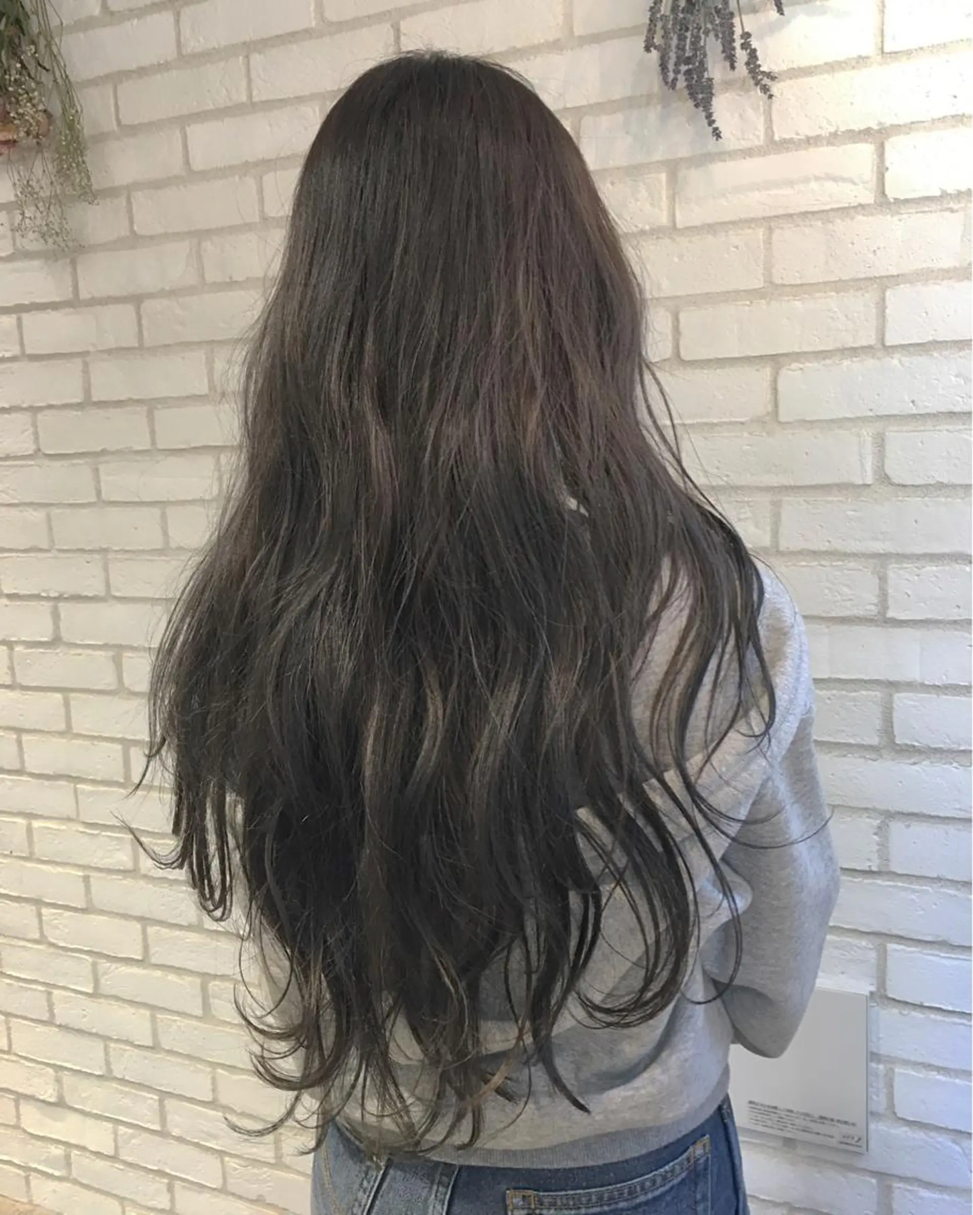ロング カラー ブルーカラー ブルーグレー ブルーグレージュ グレージュ 佐藤 高徳のヘアスタイル