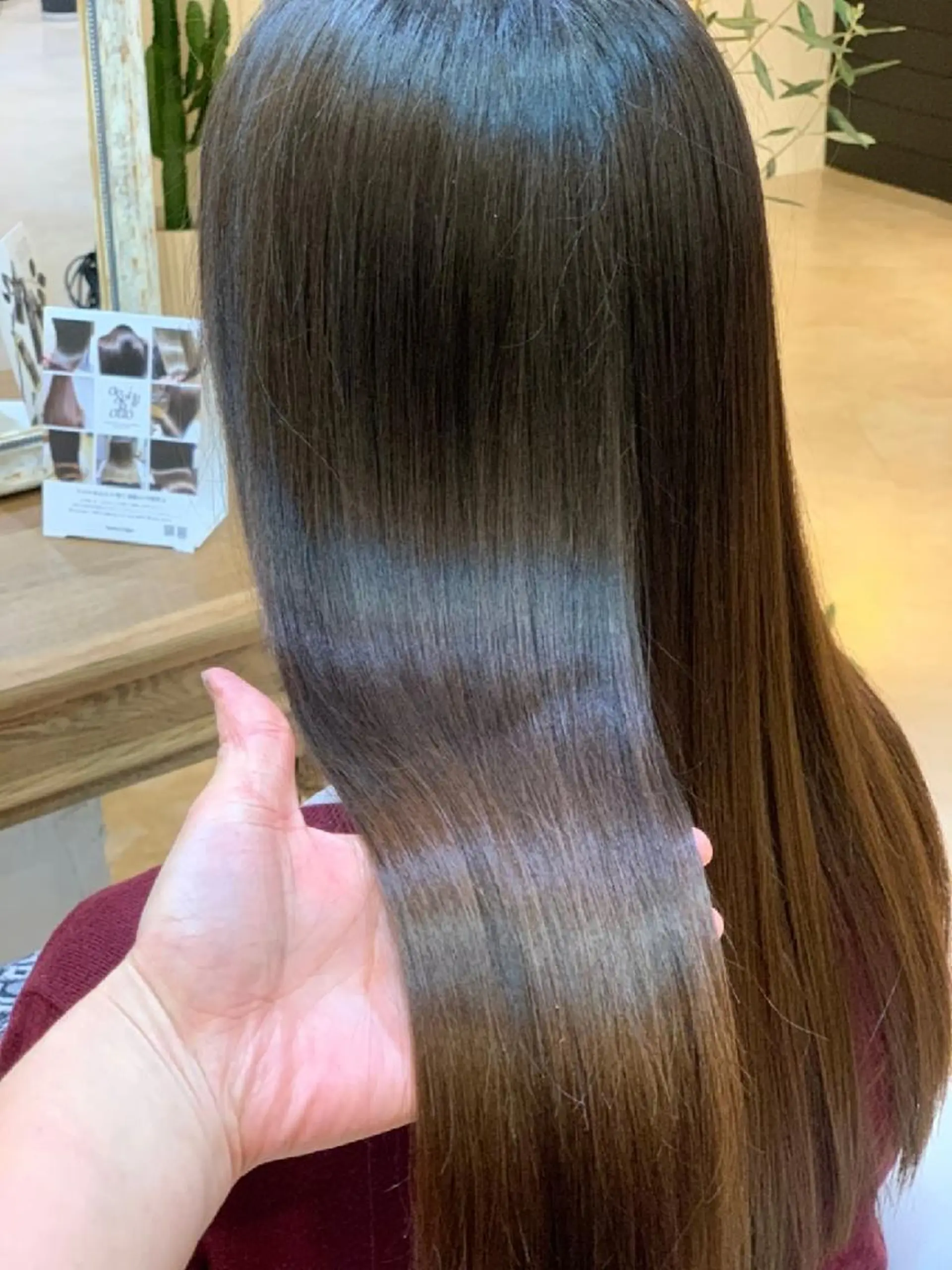 ロング パーマ 髪質改善 トリートメント ストレートパーマ カット ヘアカラー トリートメント すずき えりのヘアスタイル