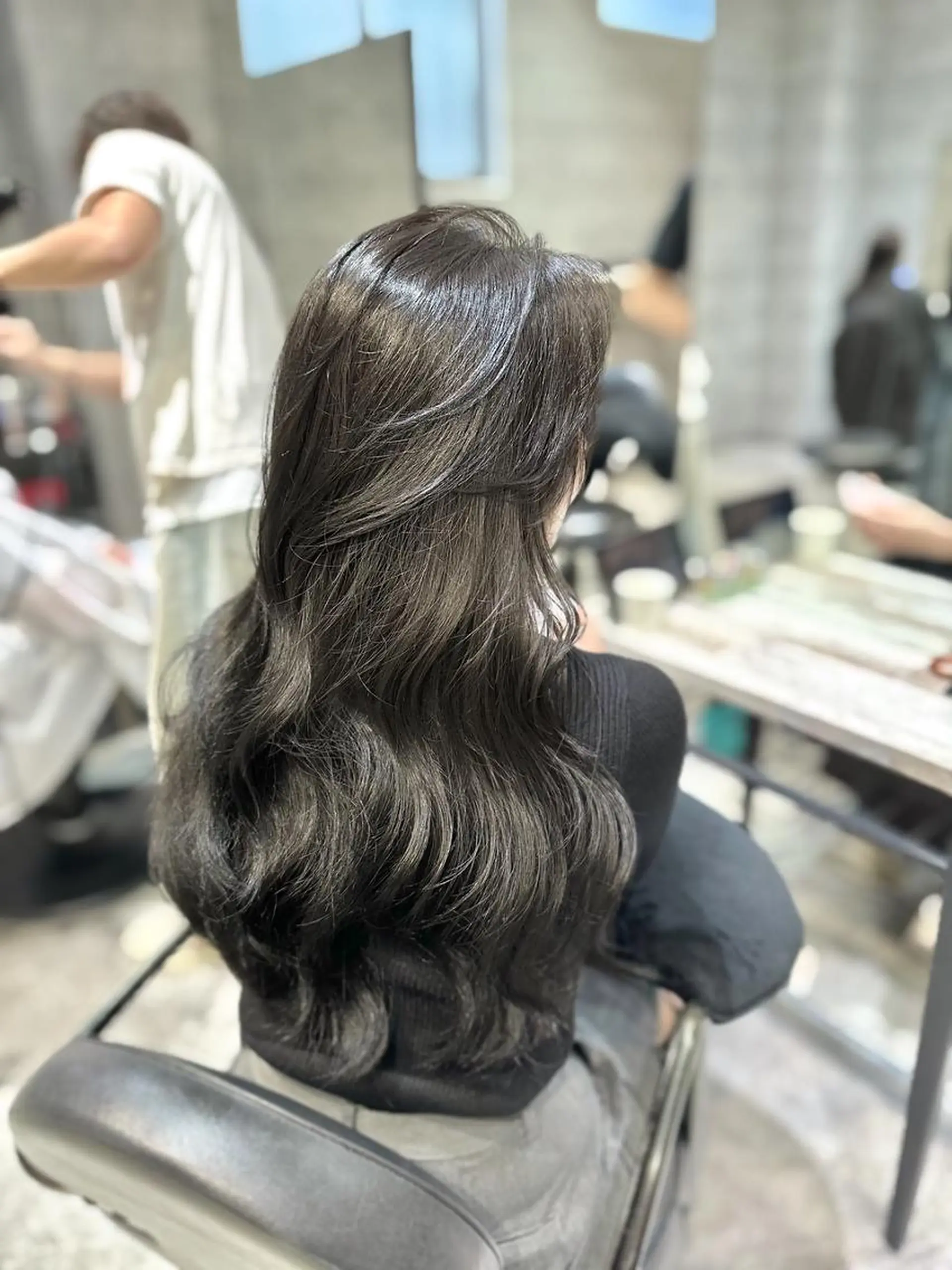 ロング カラー ヘアアレンジ カット ヘアカラー トリートメント _WHITE 難波本店のヘアスタイル