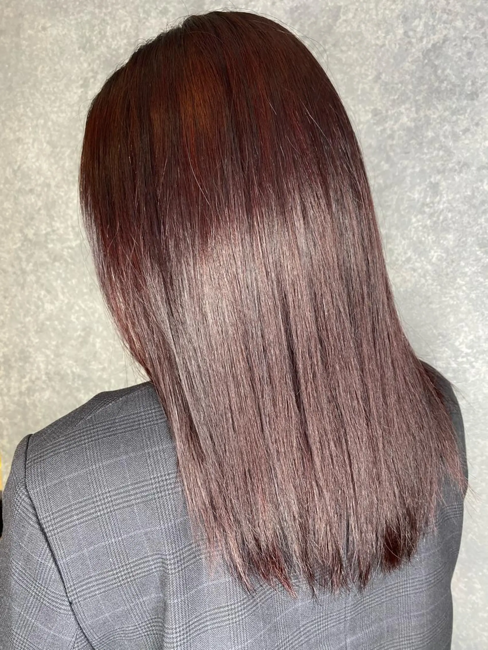 セミロング カラー ブリーチ ブリーチなしカラー ヘアカラー AiRU hair RIRIKOのヘアスタイル