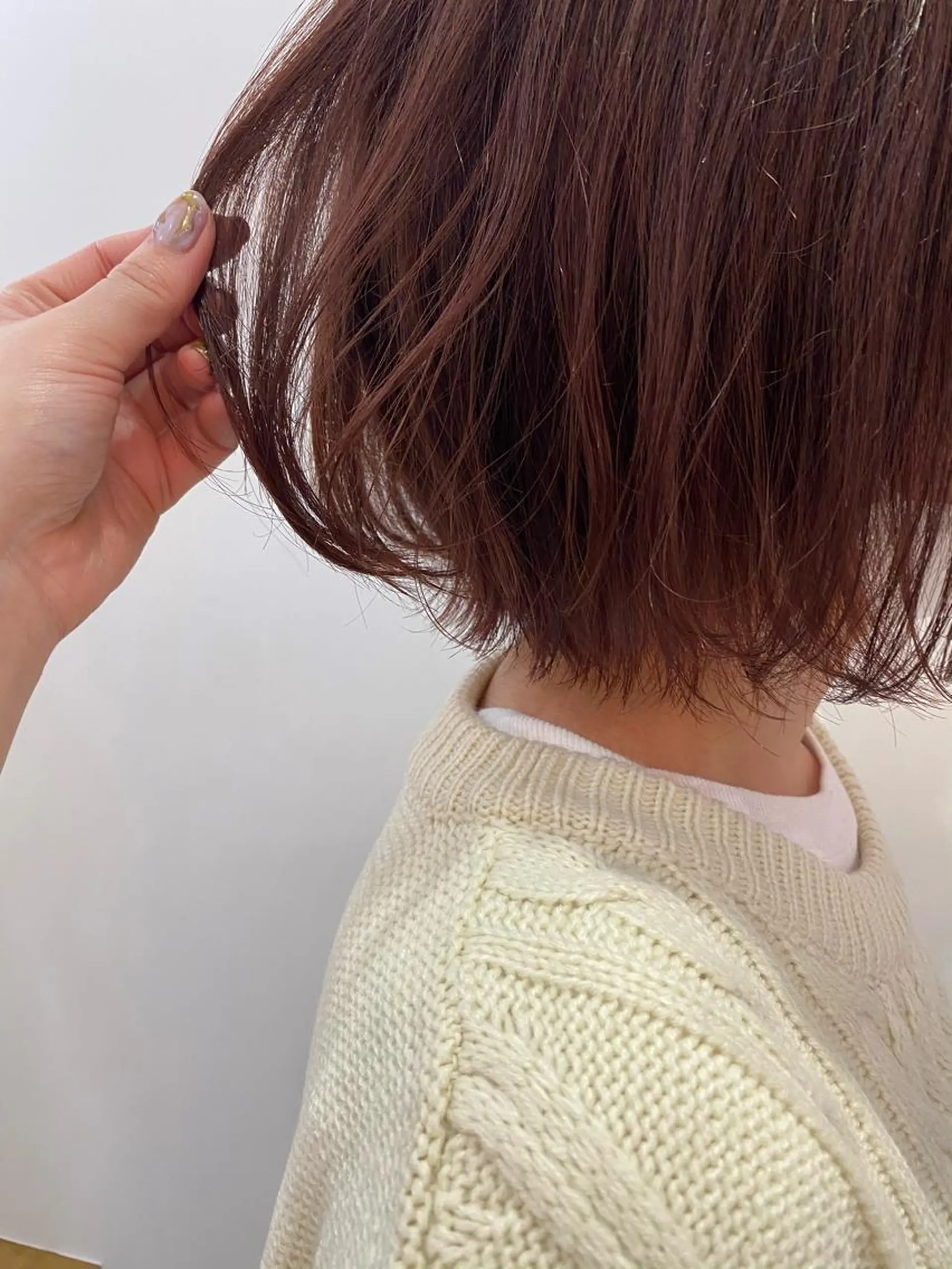 ショート カラー ボルドーカラー レイヤーカット/栄/ 顔周り/キトウモエノのヘアスタイル