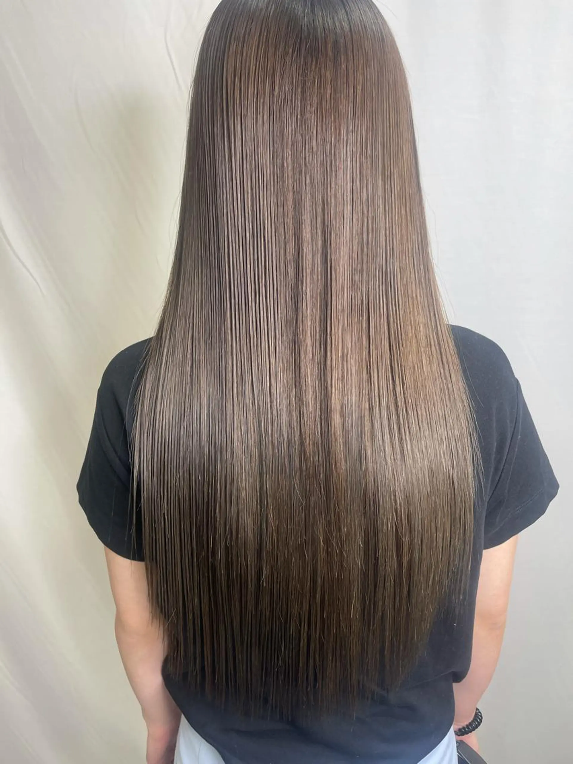 ロング カラー パーマ ブリーチ ロング 縮毛矯正 カット ヘアカラー 縮毛矯正 トリートメント 髪質改善/縮毛矯正 /ブリーチ矯正/岡部のヘアスタイル