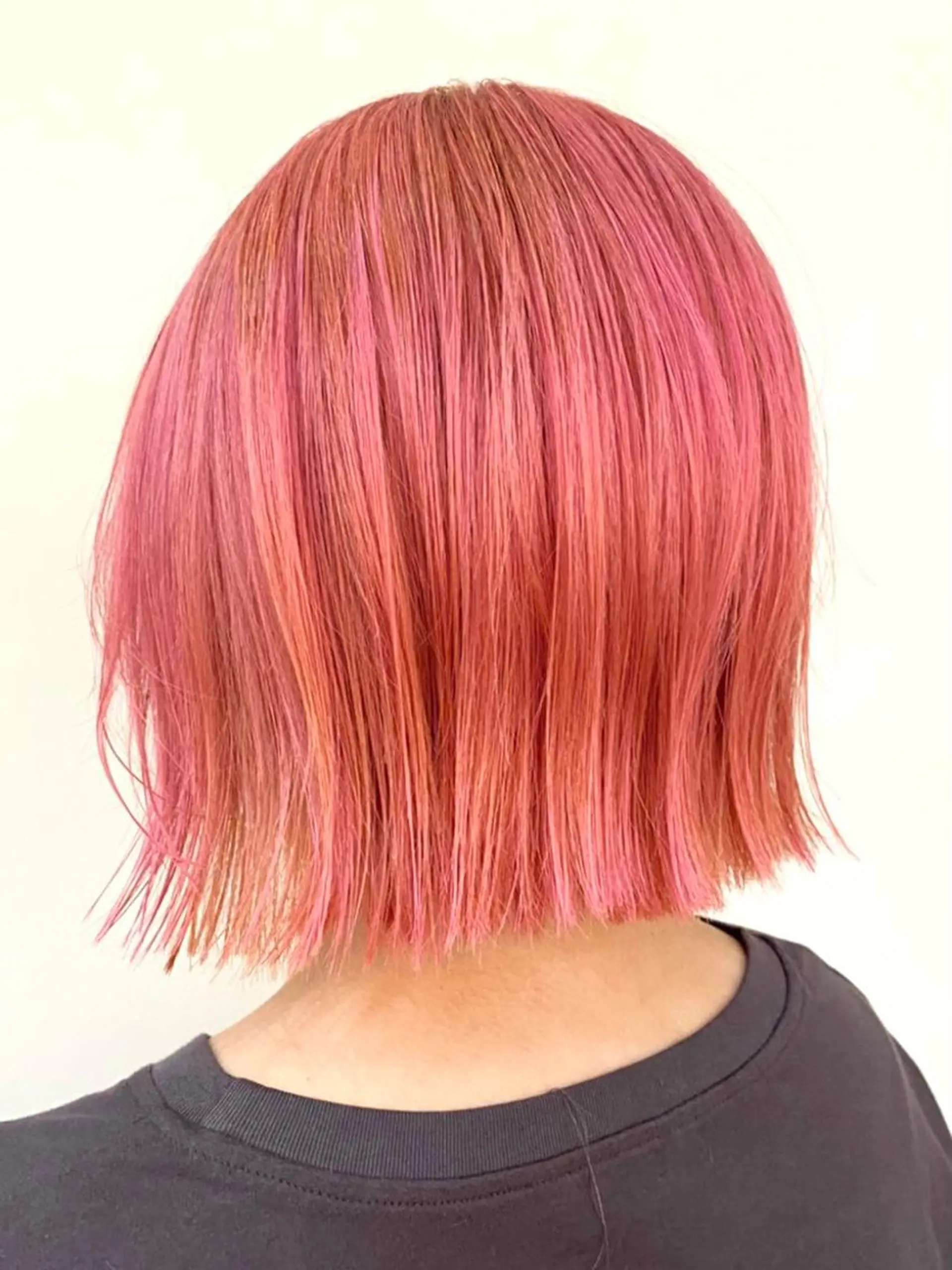 カラー イシイ ハルナ 🤍のヘアスタイル