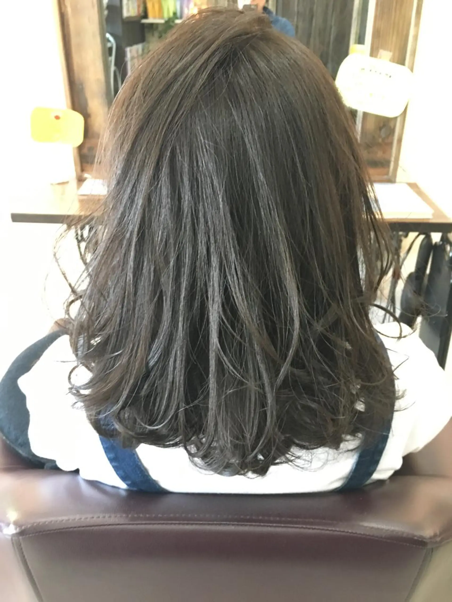 セミロング アッシュ アッシュグレー カット ヘアカラー トリートメント BELCHIC所属・松本 亮のヘアスタイル