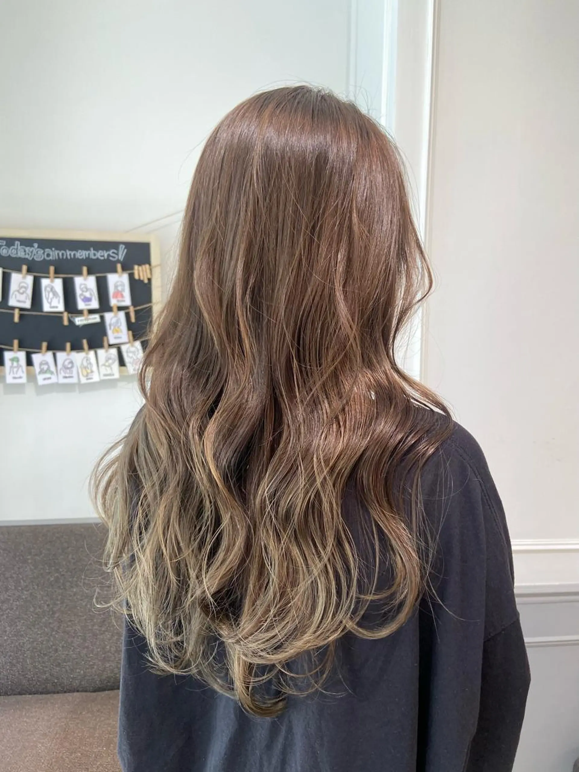 ロング カラー ベージュカラー オリーブベージュ カット ヘアカラー 🫧 nanaco🫧のヘアスタイル