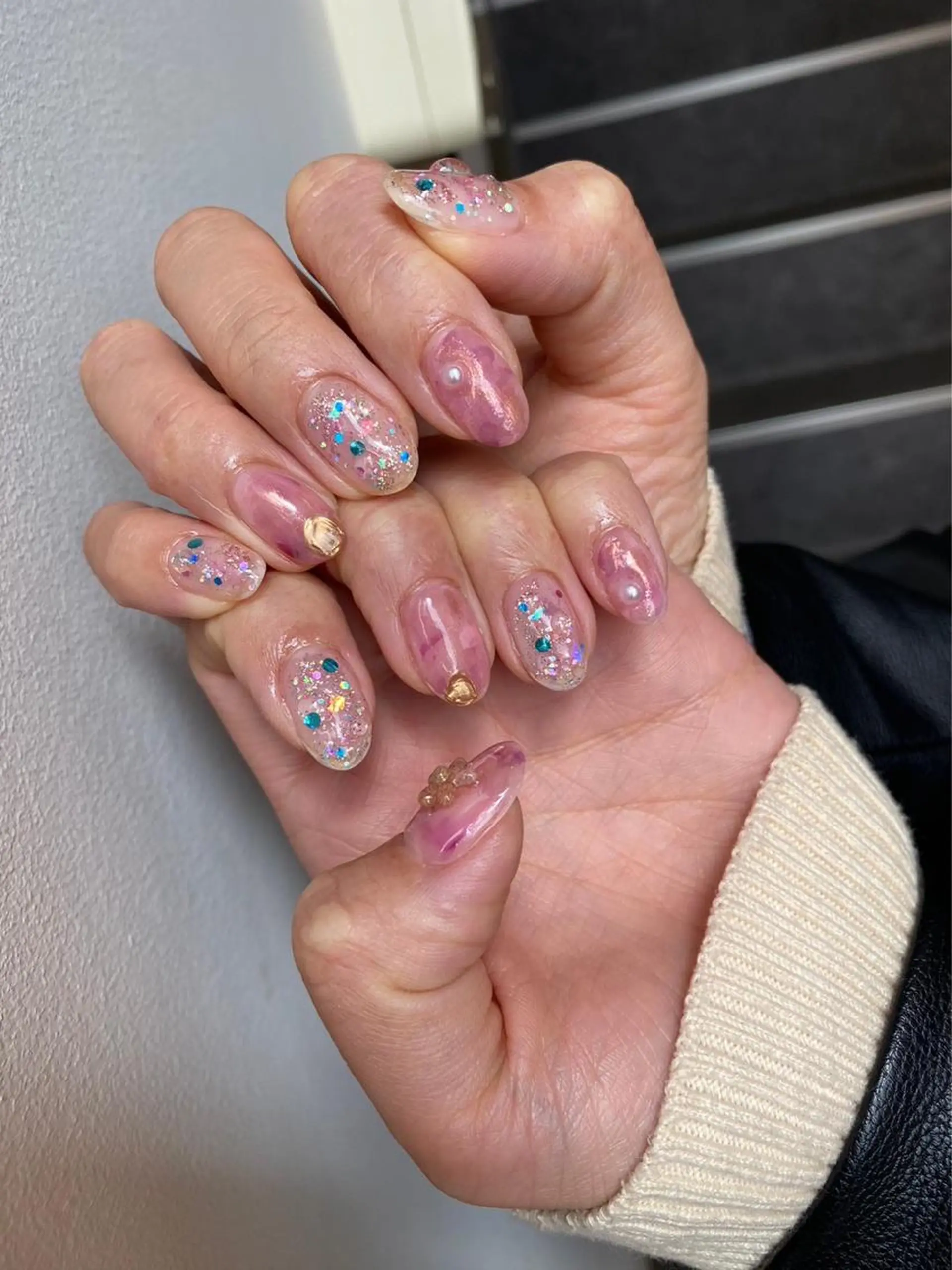 ネイル アートネイル オーロラネイル フラワーネイル ジェルネイル マグネットネイル ハンドネイル 草加ニュアンスネイル 🌚hersのネイルデザイン