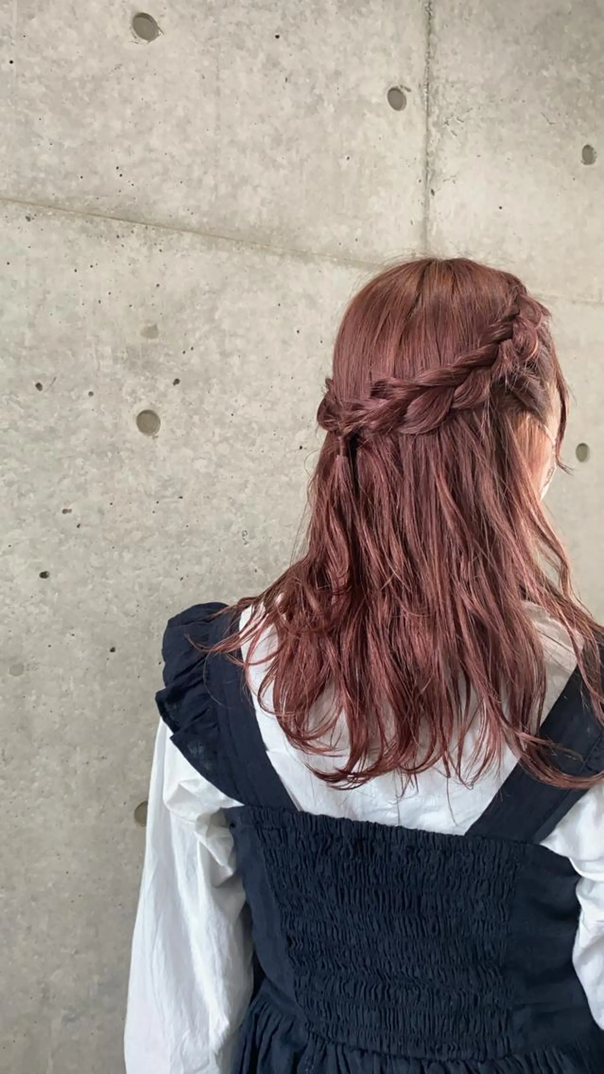 セミロング ピンクブラウン ヘアカラー FENICE on the beach所属・タニ ヒナタのヘアスタイル