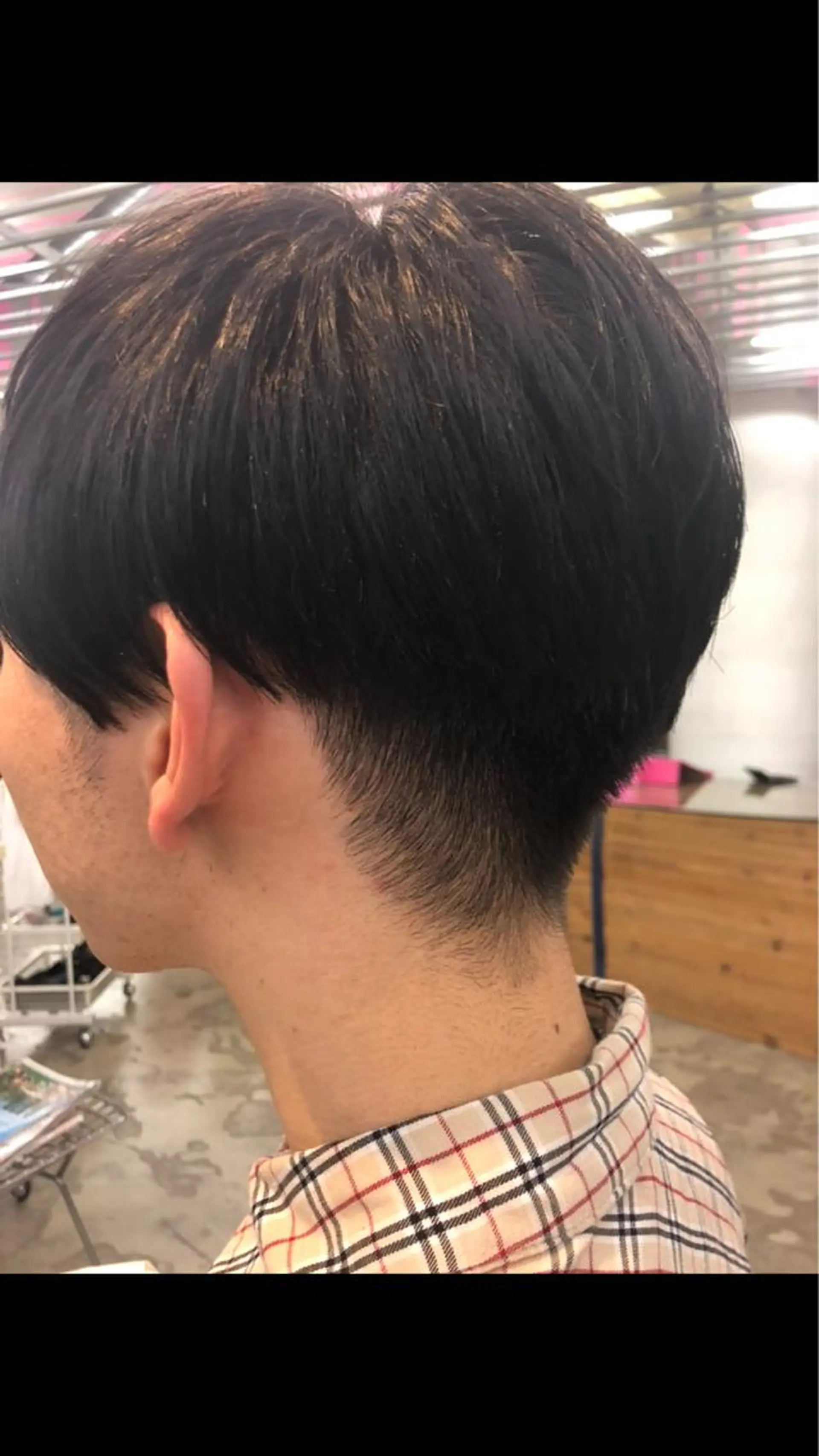 ショート カラー メンズ 🌈圧倒的デザイン力 内井省吾のヘアスタイル